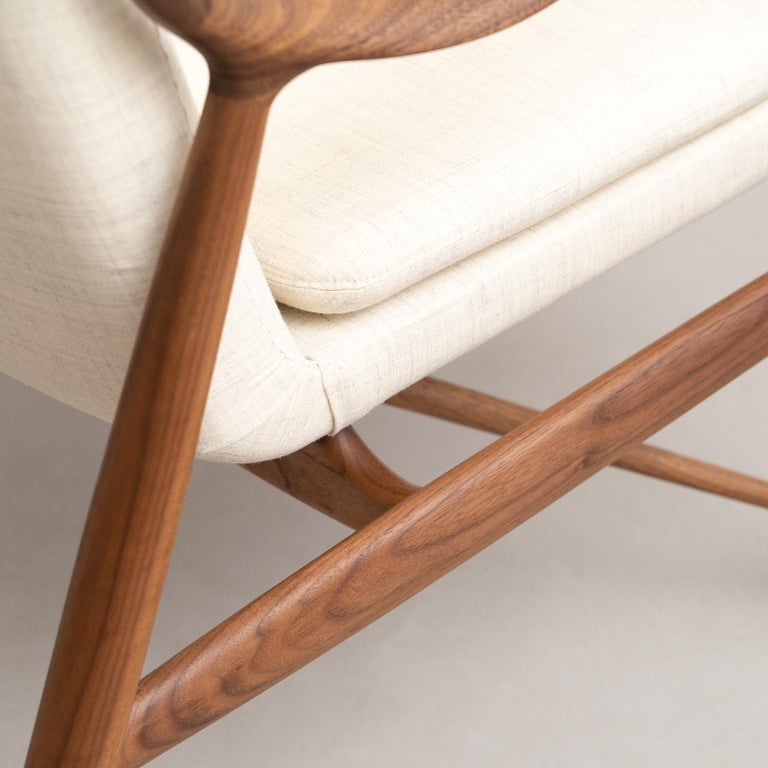 https://a.1stdibscdn.com/finn-juhl-45-chair-wood-and-fabric-for-sale-picture-14/f_14272/f_387727821710009577857/DADA27022024_211_master.jpg?width=768