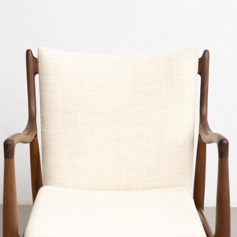 https://a.1stdibscdn.com/finn-juhl-45-chair-wood-and-fabric-for-sale-picture-15/f_14272/f_387727821710009579198/DADA27022024_212_master.jpg?width=768