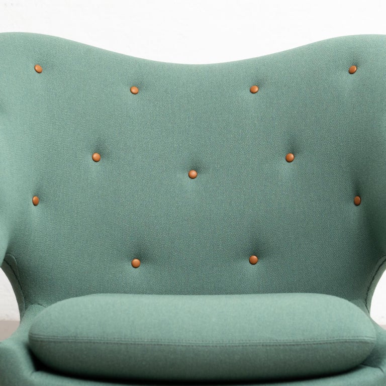 https://a.1stdibscdn.com/finn-juhl-pelican-chair-upholstered-in-wood-and-fabric-for-sale-picture-18/f_14272/f_415623121726834604356/DADA280524_163_master.jpg?width=768