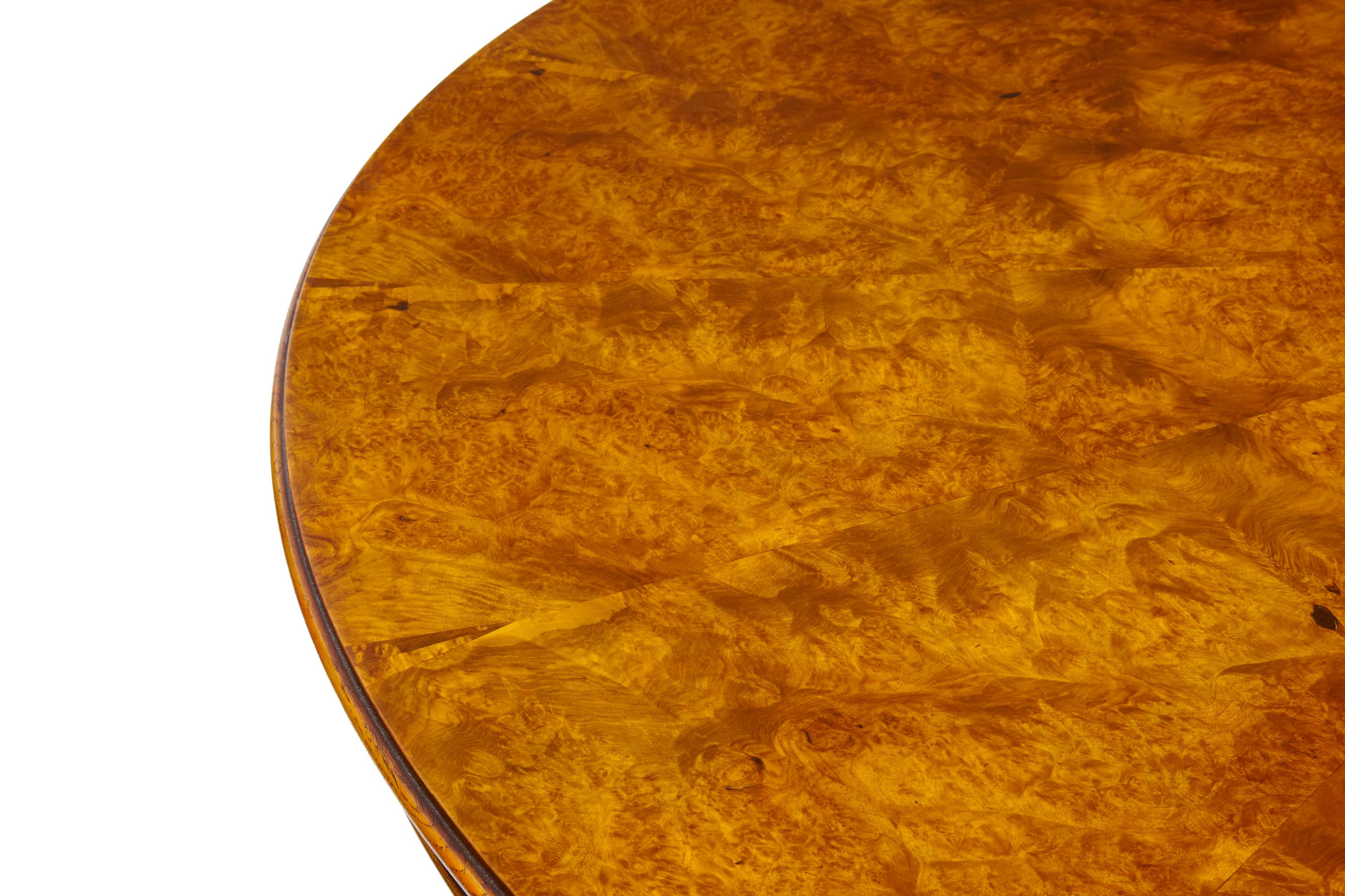https://a.1stdibscdn.com/english-made-carved-walnut-jupe-dining-table-for-sale-picture-6/f_8786/f_430573521736252930473/DAJUPE1_walnut_jupe_10349_copy_2_master.jpg