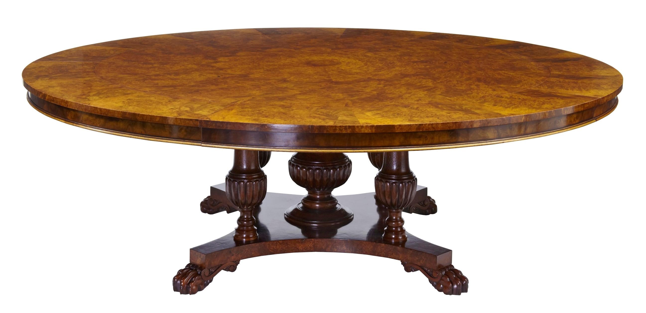 https://a.1stdibscdn.com/english-made-carved-walnut-jupe-dining-table-for-sale-picture-9/f_8786/f_430573521736252931423/DAJUPE1_walnut_jupe_10356_copy_2_master.jpg