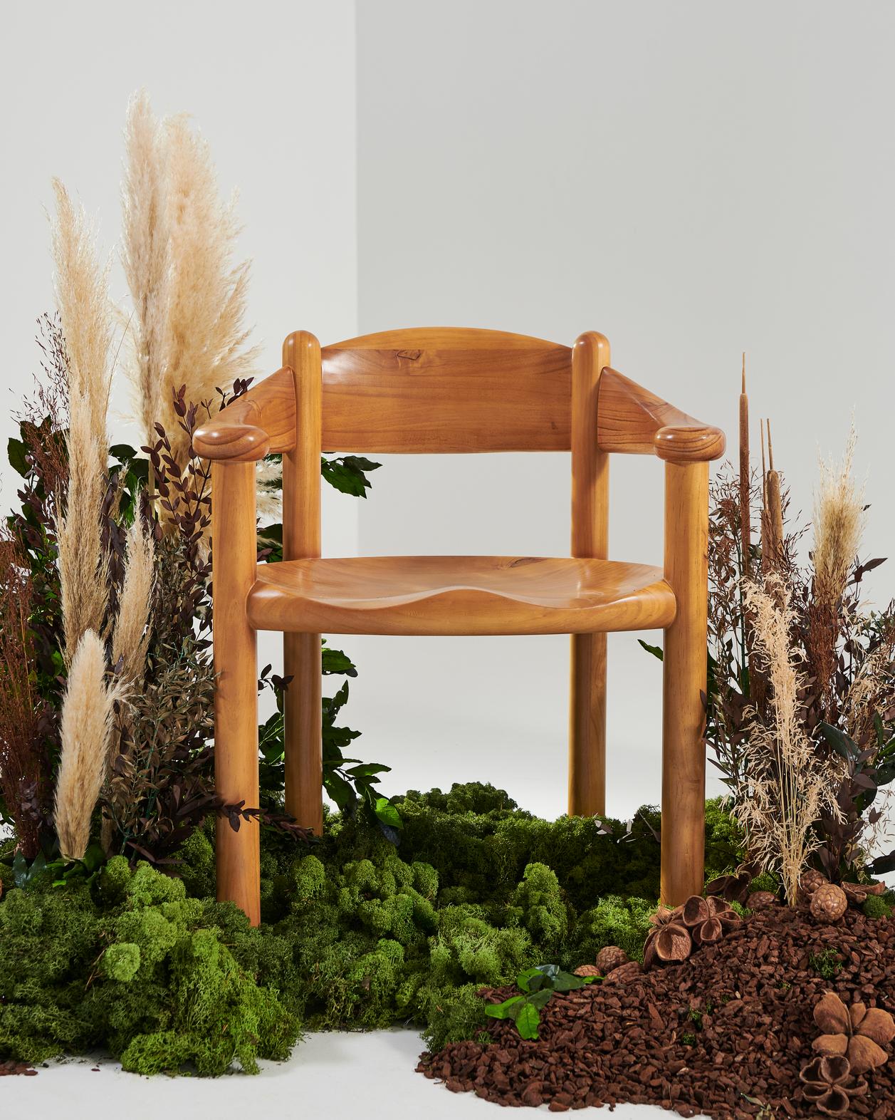 https://a.1stdibscdn.com/daumiller-pine-armchair-for-gubi-for-sale-picture-4/f_14472/f_309963721666654082499/DAUMILLER_CONCEPT_FALL_22_03__master.jpg