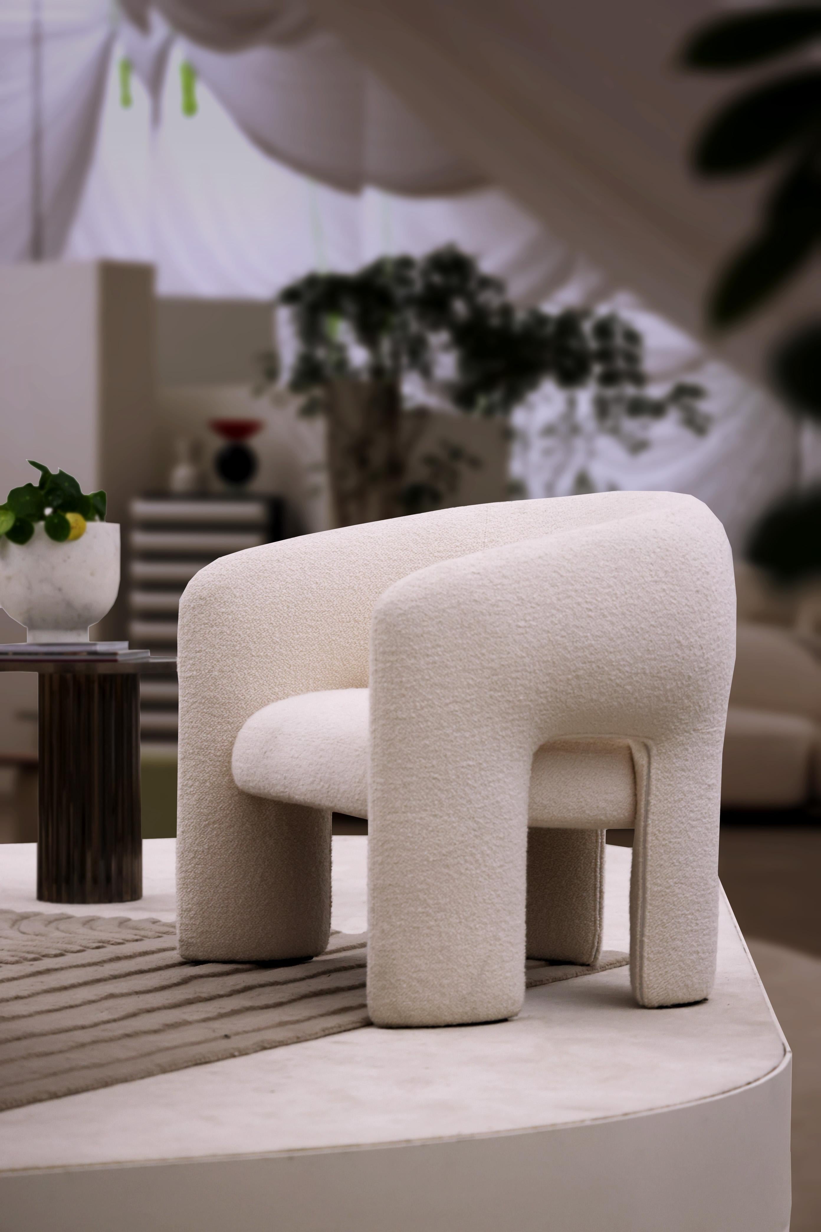 https://a.1stdibscdn.com/bold-armchairs-barnum-24-for-sale-picture-7/f_95332/f_394976821714474569772/DA_05238_master.jpg