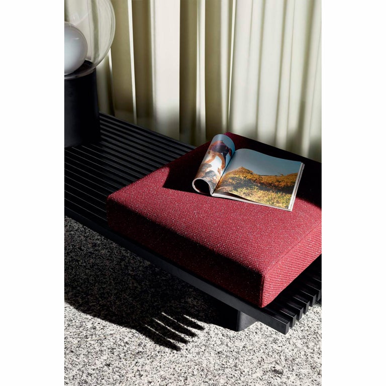 https://a.1stdibscdn.com/charlotte-perriand-refolo-modular-sofa-wood-and-black-leather-by-cassina-for-sale-picture-13/f_14272/f_284298421651142835240/DDBDF_master.jpg?width=768