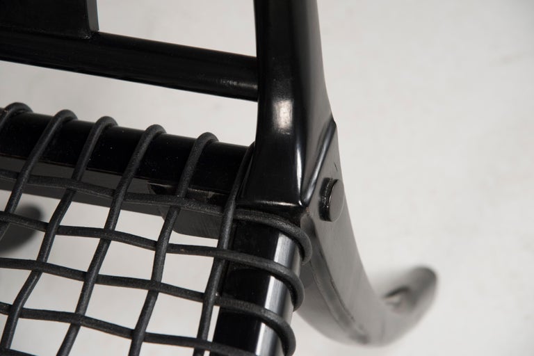 https://a.1stdibscdn.com/black-woven-leather-seat-walnut-saber-legs-klismos-chairs-customizable-for-sale-picture-10/f_20723/f_265407921639561352233/DDF_0637_master.jpg?width=768