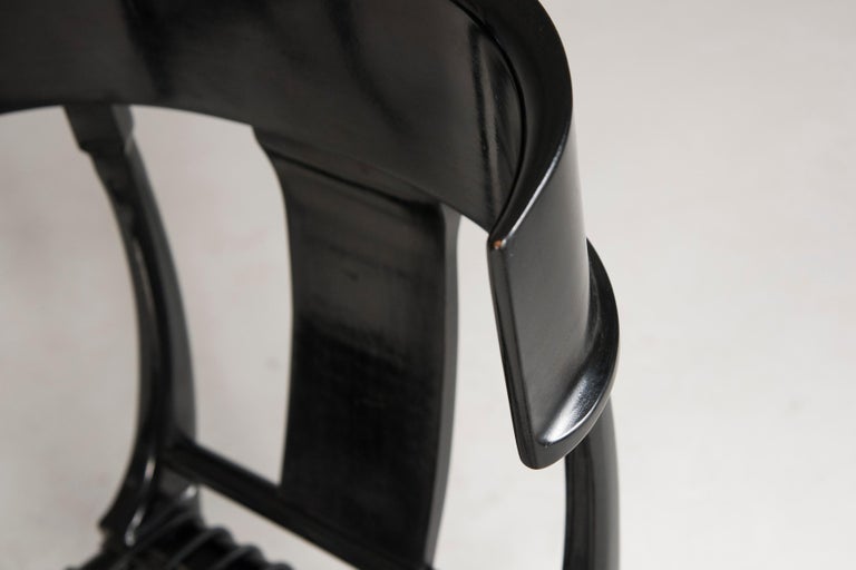 https://a.1stdibscdn.com/black-woven-leather-seat-walnut-saber-legs-klismos-chairs-customizable-for-sale-picture-11/f_20723/f_265407921639561351890/DDF_0638_master.jpg?width=768