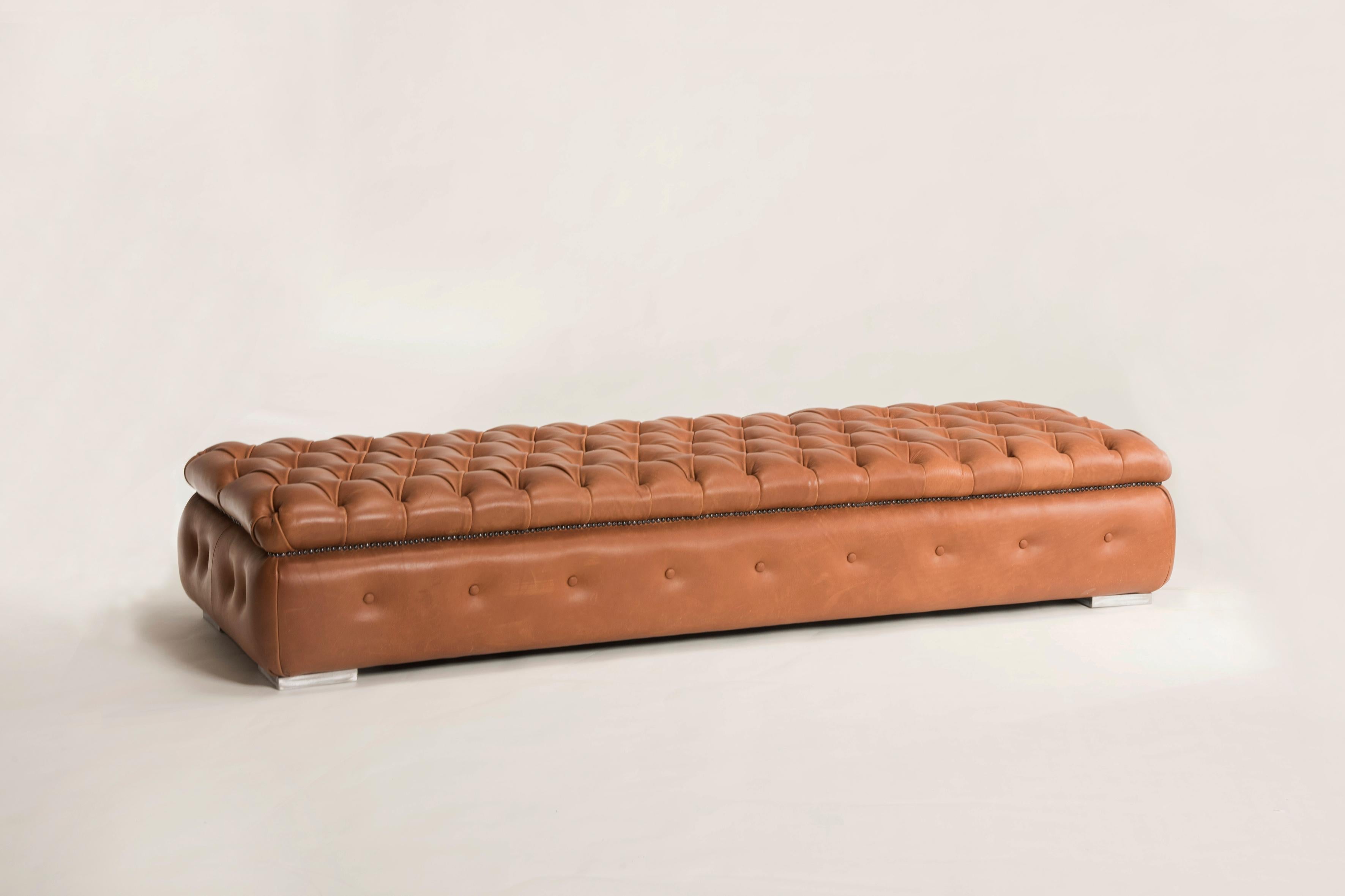https://a.1stdibscdn.com/customizable-brown-leather-capitonne-pouf-available-in-other-colors-shape-size-for-sale-picture-2/f_20723/f_235188321619334227704/DDF_0786_1_master.jpg