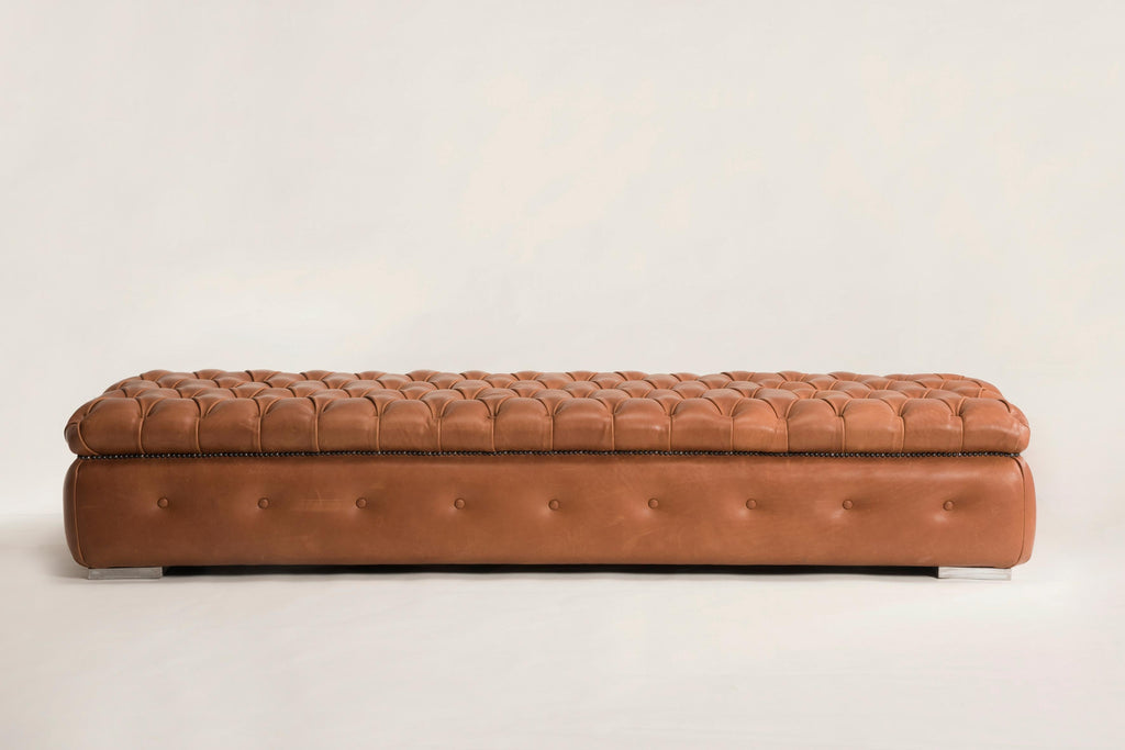 https://a.1stdibscdn.com/customizable-brown-leather-capitonne-pouf-available-in-other-colors-shape-size-for-sale-picture-3/f_20723/f_235188321619334228210/DDF_0789_1_master.jpg