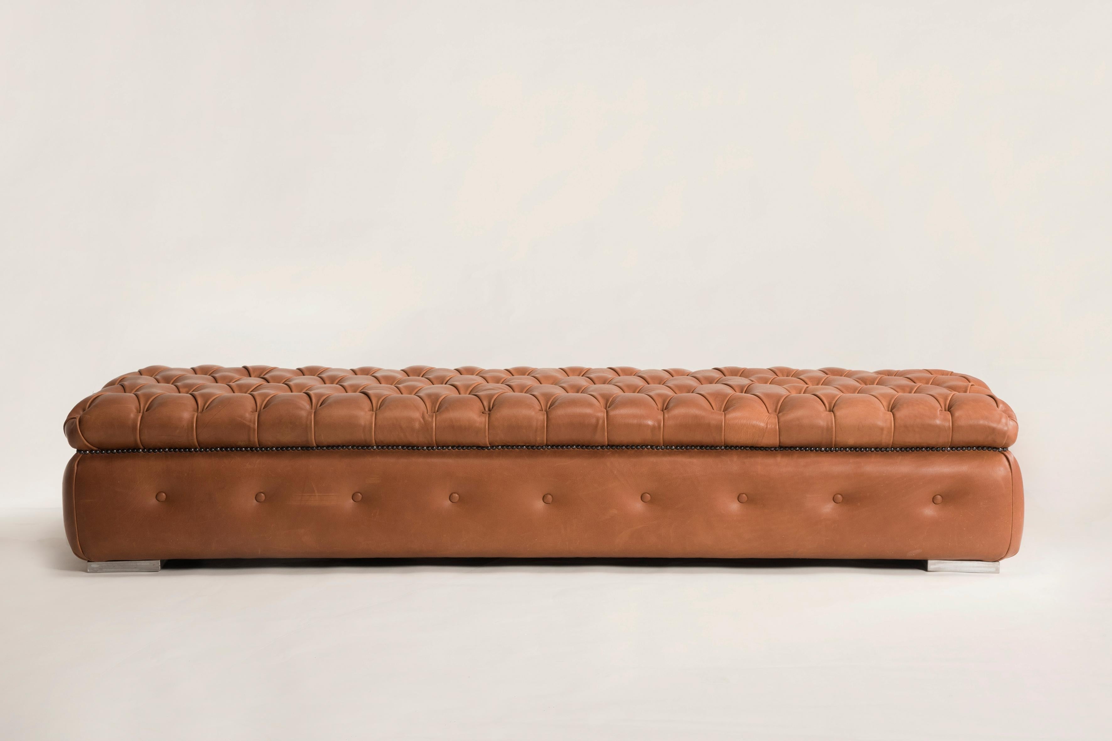 https://a.1stdibscdn.com/customizable-brown-leather-capitonne-pouf-available-in-other-colors-shape-size-for-sale-picture-3/f_20723/f_235188321619334228210/DDF_0789_1_master.jpg