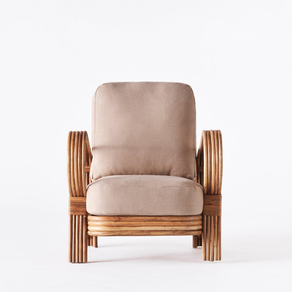 https://a.1stdibscdn.com/bamboo-lounge-chair-with-beige-cushions-model-bamboo-for-sale-picture-2/f_58912/f_277832621771249362582/DD_2303_PRODUCT_BAMBOO_LOUNGE_CHAIR_0287_master.jpg
