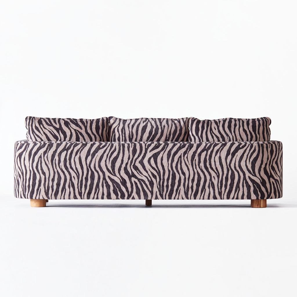 https://a.1stdibscdn.com/zebra-patterned-upholstered-sofa-model-miles-for-sale-picture-4/f_58912/f_442125521771246864827/DD_2303_PRODUCT_SOFA_MILES_ZEBRA_1620_1__master.jpg