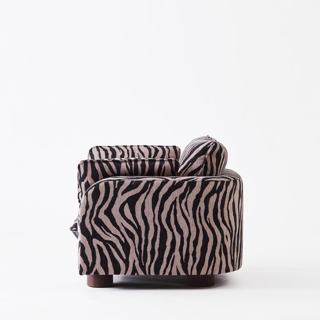 https://a.1stdibscdn.com/zebra-patterned-upholstered-armchair-model-miles-for-sale-picture-4/f_58912/f_488333421771257323778/DD_2311_PRODUCT_MILES_ARMCHAIR_ZEBRA_028_master.jpg