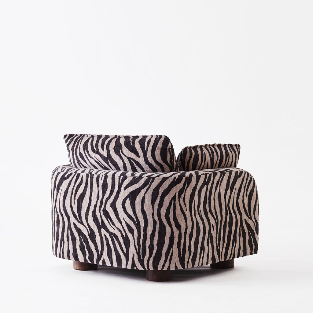 https://a.1stdibscdn.com/zebra-patterned-upholstered-armchair-model-miles-for-sale-picture-5/f_58912/f_488333421771257323451/DD_2311_PRODUCT_MILES_ARMCHAIR_ZEBRA_029_master.jpg