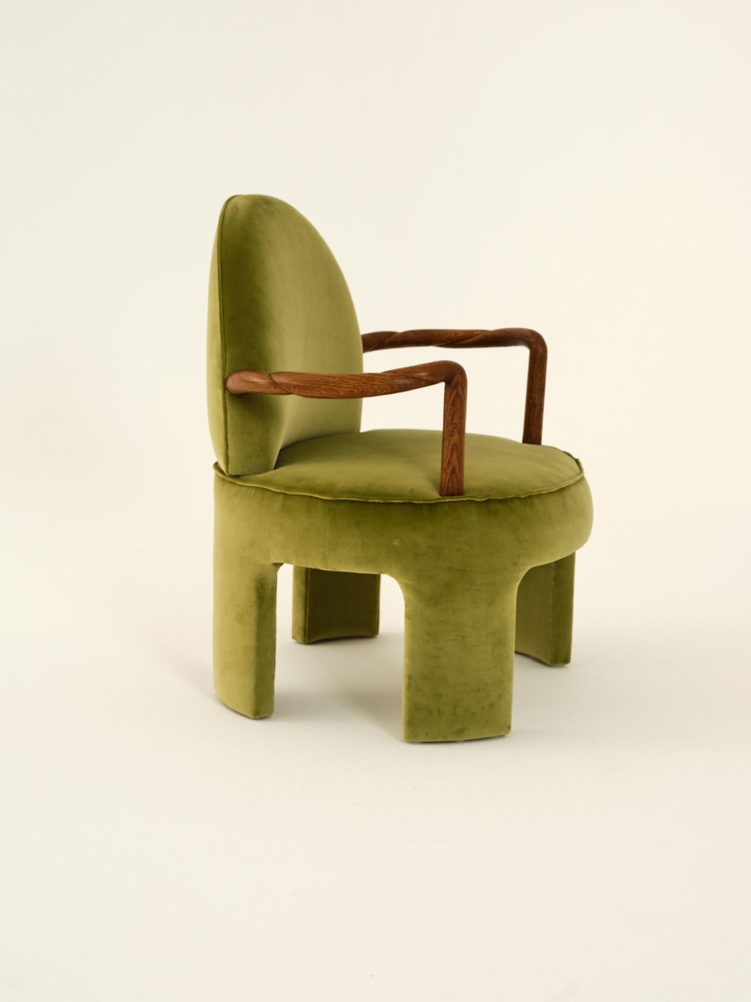 https://a.1stdibscdn.com/twisted-armchair-for-sale-picture-3/f_104752/f_451665221748033368427/DEYA_4130_master.jpg