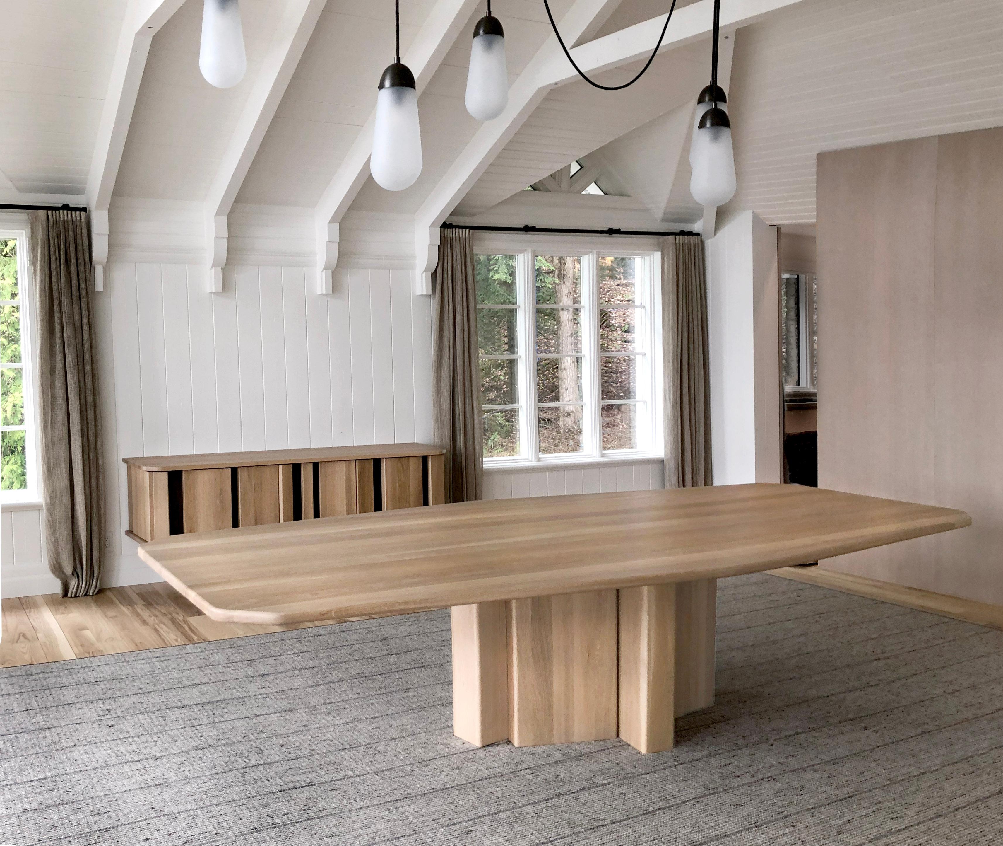 https://a.1stdibscdn.com/diamond-table-11-feet-in-white-oak-by-simon-johns-for-sale-picture-6/f_26473/f_359717321695134578072/DIAMOND_ALL_OAK_11_sym3_master.jpg