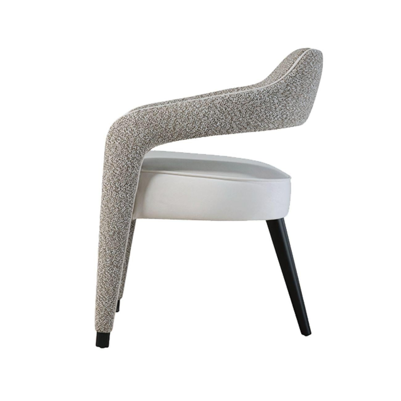 https://a.1stdibscdn.com/invicta-dining-chair-solid-wood-unique-one-leg-design-upholstered-for-sale-picture-8/f_52952/f_239017721772035459280/DINING_CHAIR_INVICTA_I_C_VIEW02_1__master.jpg