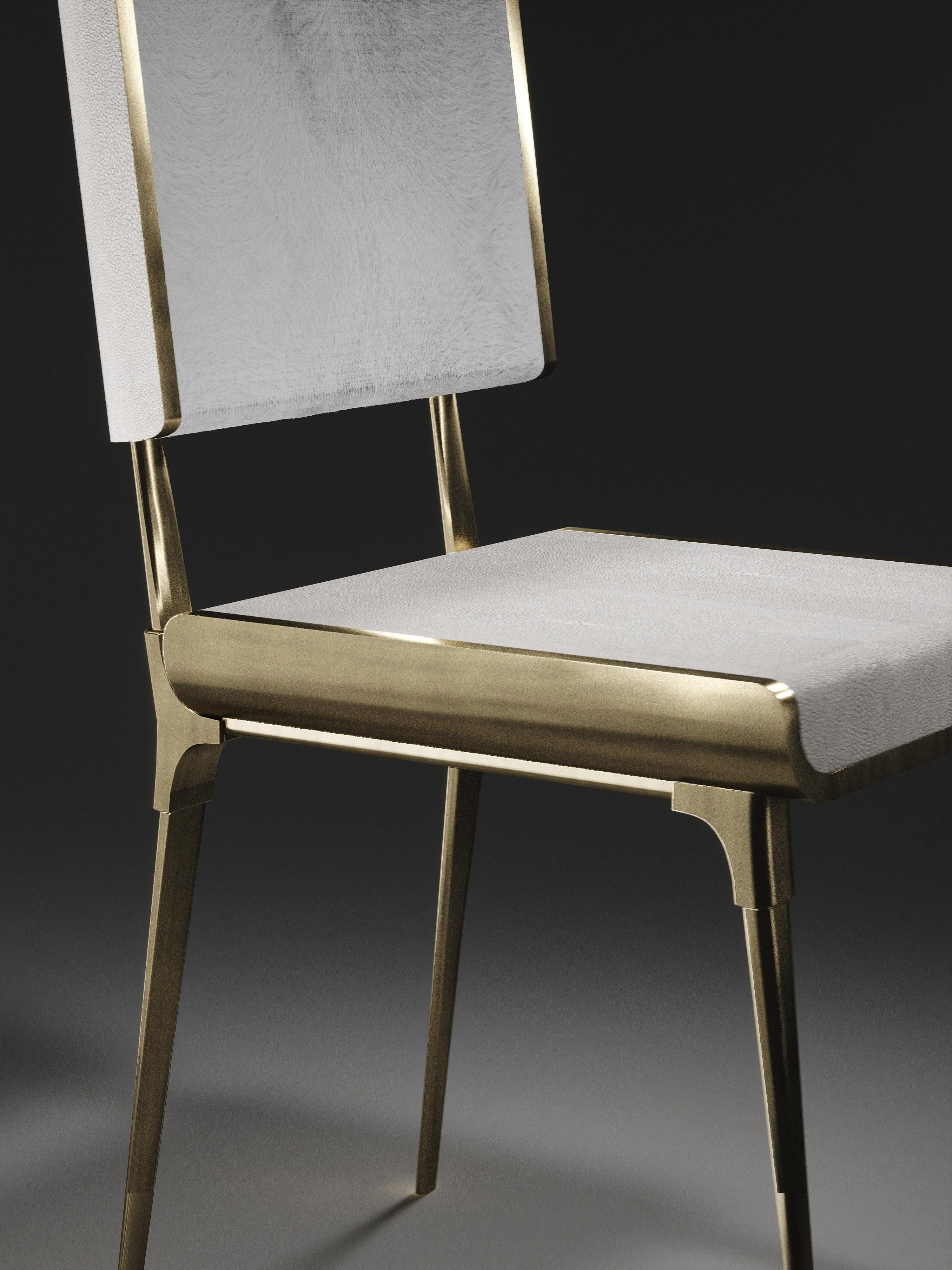 https://a.1stdibscdn.com/shagreen-dining-chair-with-bronze-patina-brass-details-by-kifu-paris-for-sale-picture-6/f_45491/f_240504521623487764327/DINING_OPT_010004_Re_cupe_re_2_master.jpg