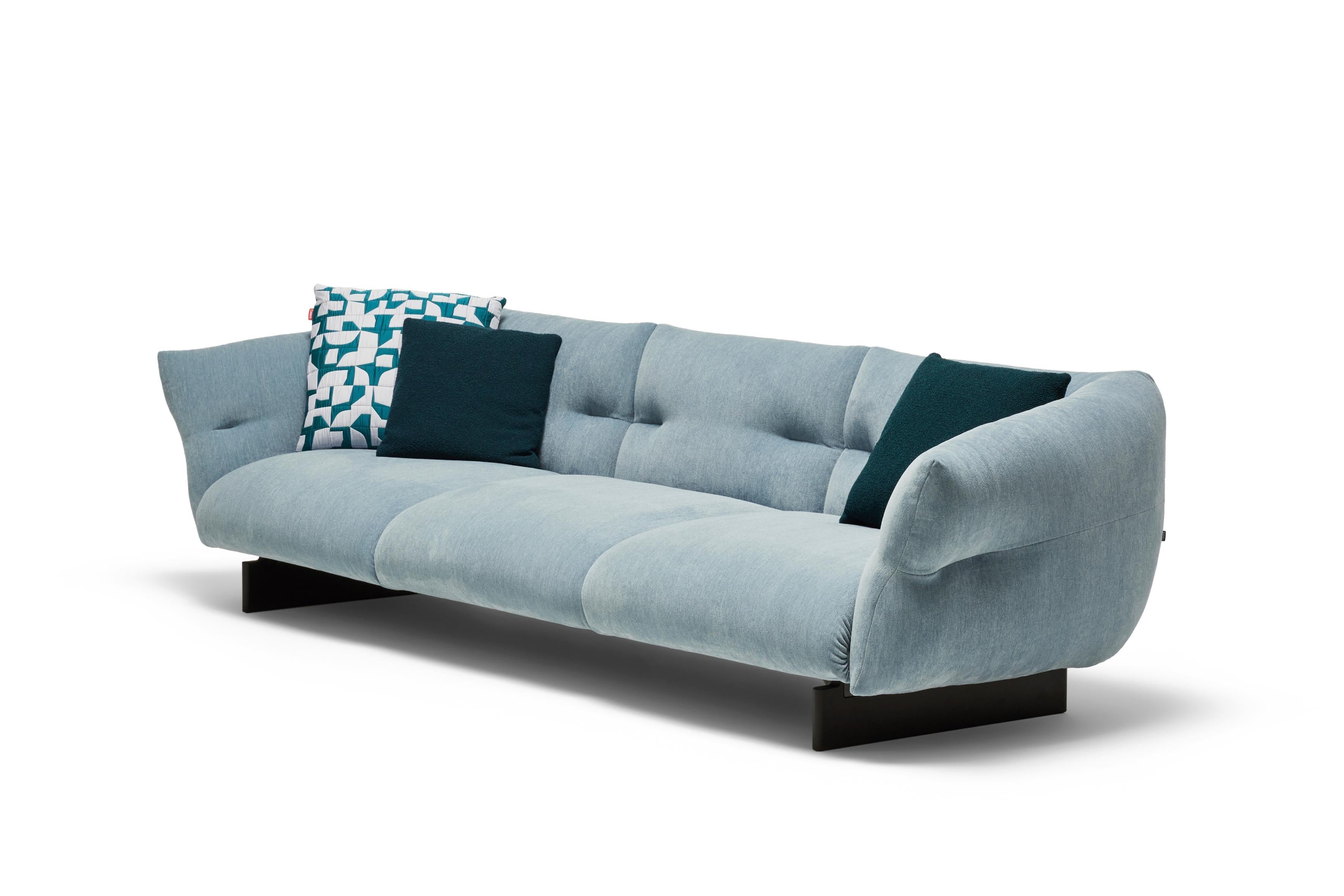 https://a.1stdibscdn.com/moncloud-sofa-by-patricia-urquiola-for-cassina-for-sale-picture-3/f_14272/f_383753021707750704620/DIVANO_MONCLOUD_master.jpg