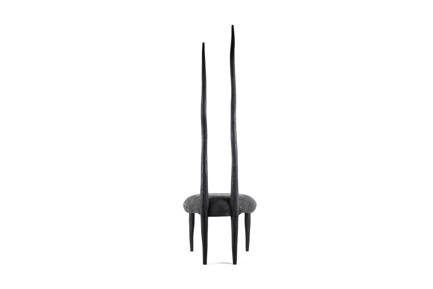 https://a.1stdibscdn.com/sylvie-chair-in-coal-black-shagreen-by-ry-augousti-for-sale-picture-4/f_45491/f_141534211553613654562/DN01_D156_V4_LR__master.jpg