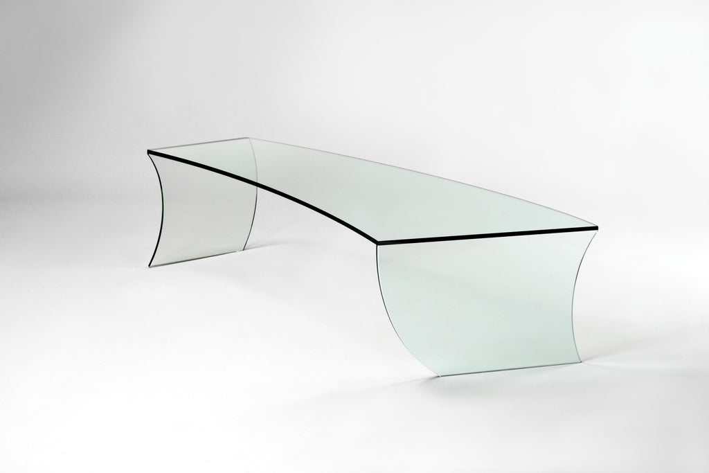 https://a.1stdibscdn.com/contemporary-design-coffee-table-in-glass-italian-limited-edition-for-sale-picture-3/f_22003/f_134174411548168929008/DPP_5_copia_master.jpg