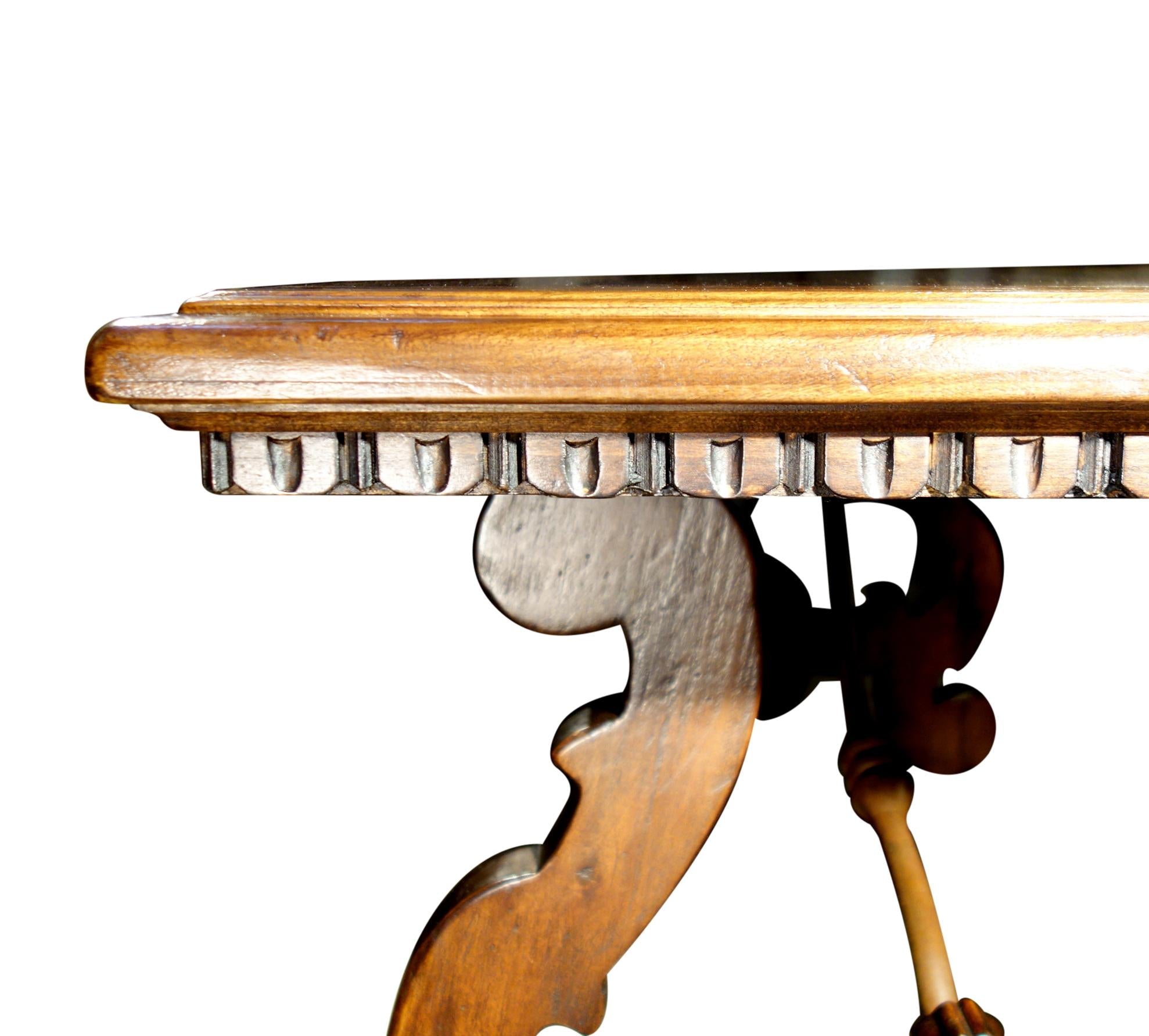 https://a.1stdibscdn.com/17th-century-style-walnut-refectory-writing-table-with-dentil-edge-custom-size-for-sale-picture-5/f_12292/f_295298421657569288757/DSC00112_master.jpg