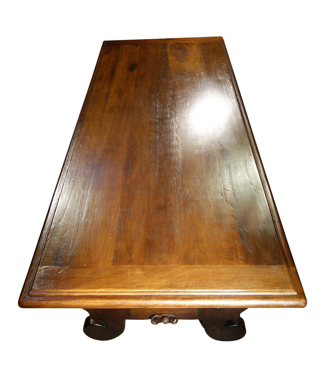 https://a.1stdibscdn.com/17th-century-style-walnut-refectory-writing-table-with-dentil-edge-custom-size-for-sale-picture-8/f_12292/f_295298421657569290639/DSC00118_master.jpg
