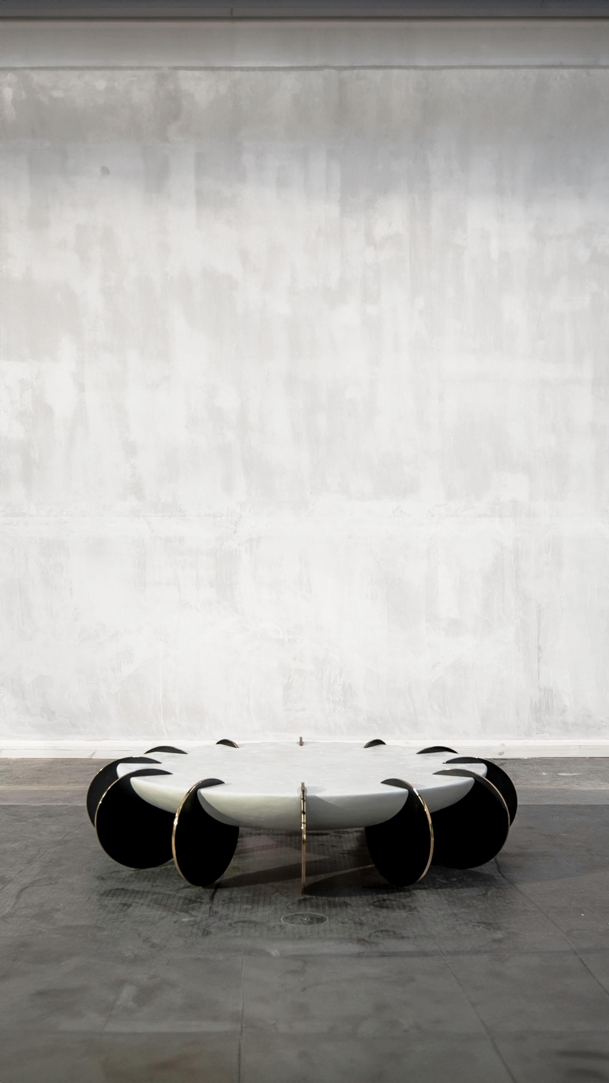 https://a.1stdibscdn.com/time-coffee-table-by-three-one-four-studio-for-sale-picture-2/f_12192/f_421295921730475108179/DSC00221_Edit_copy_master.jpg