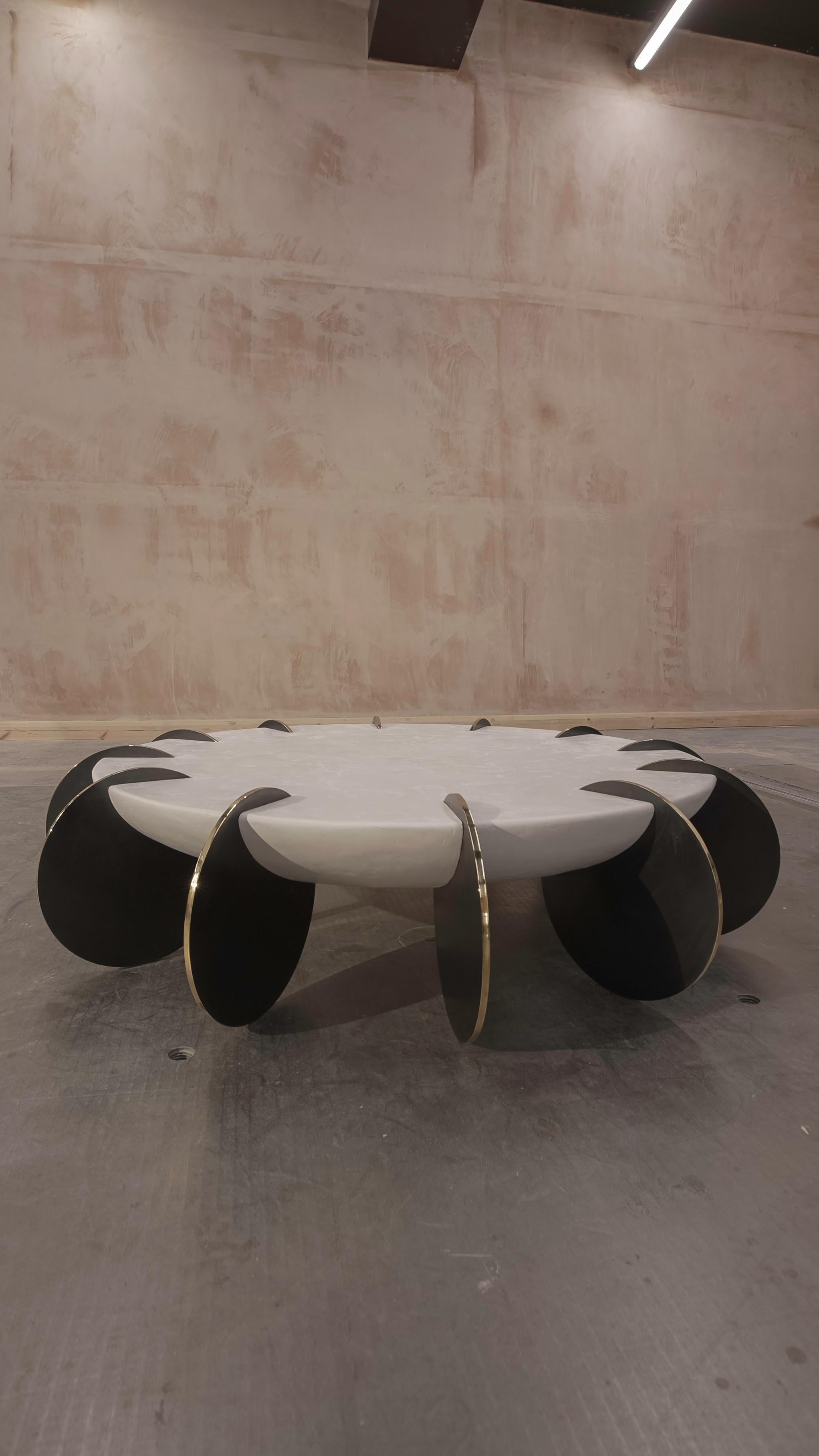 https://a.1stdibscdn.com/time-coffee-table-by-three-one-four-studio-for-sale-picture-6/f_12192/f_421295921730475108589/DSC00234_Edit_copy_master.jpg