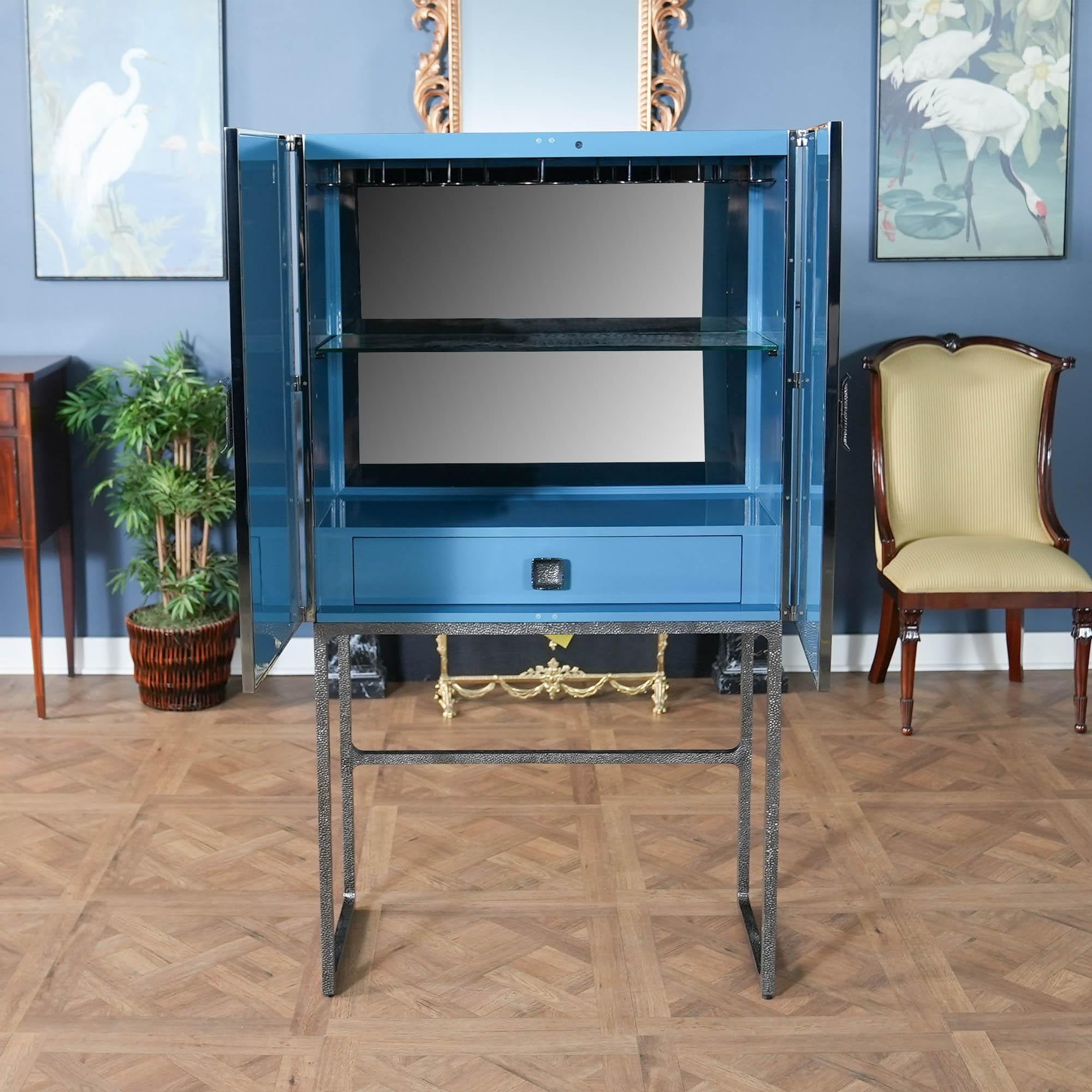 https://a.1stdibscdn.com/jonathan-charles-sapphire-bar-cabinet-for-sale-picture-6/f_85472/f_489655621771968923414/DSC01764_master.jpg