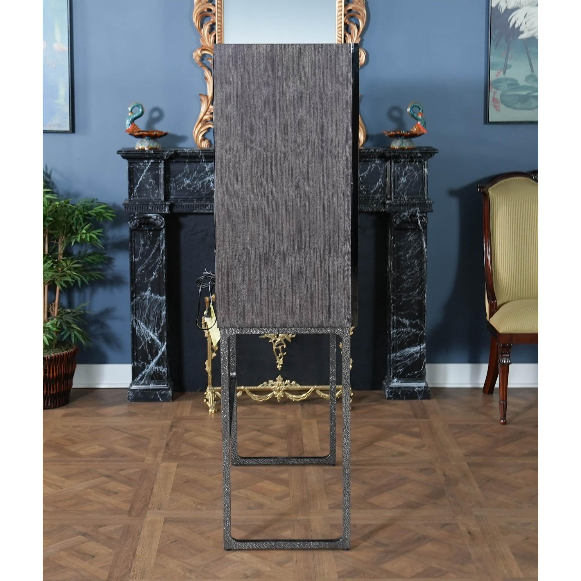 https://a.1stdibscdn.com/jonathan-charles-sapphire-bar-cabinet-for-sale-picture-10/f_85472/f_489655621771968924689/DSC01768_master.jpg