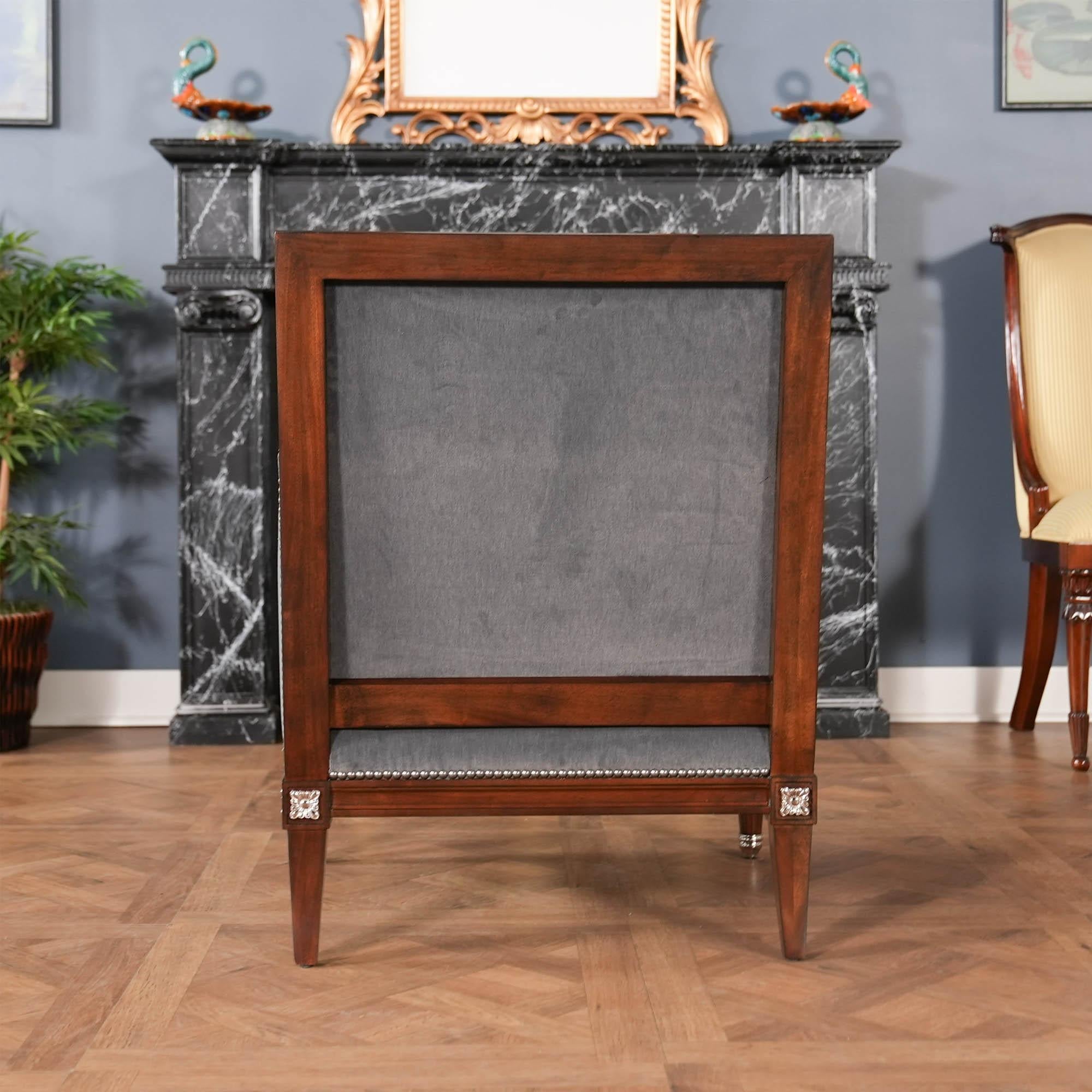 https://a.1stdibscdn.com/theodore-alexander-bromley-accent-chair-for-sale-picture-9/f_85472/f_490095421772209113562/DSC01793_master.jpg