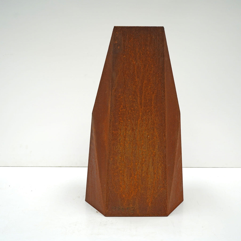 https://a.1stdibscdn.com/hex-chair-corten-in-welded-steel-mirror-polish-stainless-steel-by-julian-mayor-for-sale-picture-5/f_12192/f_459118321752758409720/DSC01840_master.jpg