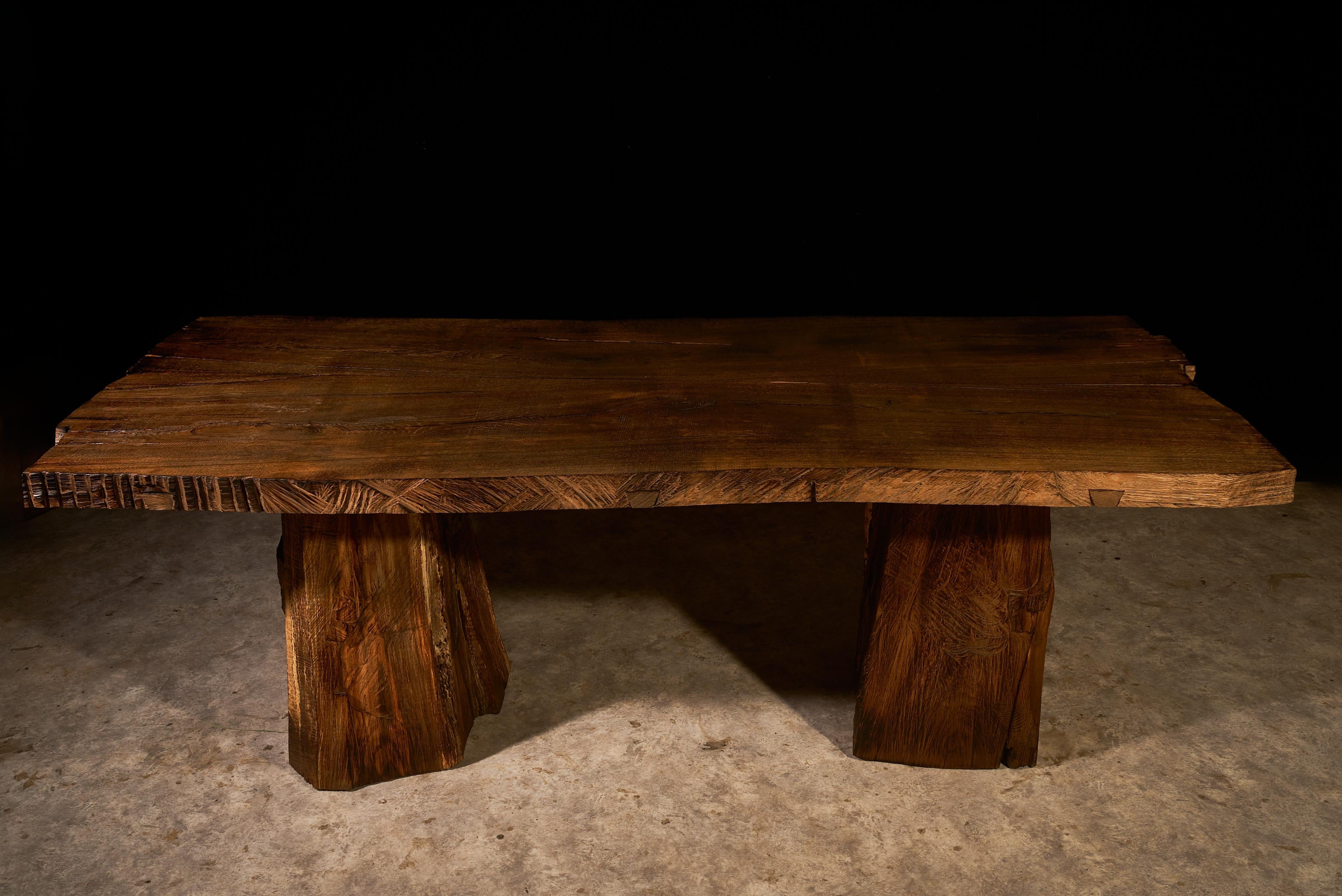 https://a.1stdibscdn.com/sculptural-authentic-solid-oak-dining-table-in-brutalist-style-by-sergio-vulpe-for-sale-picture-6/f_99712/f_452659121748724819521/DSC04296boyarshinov_a_master.jpg