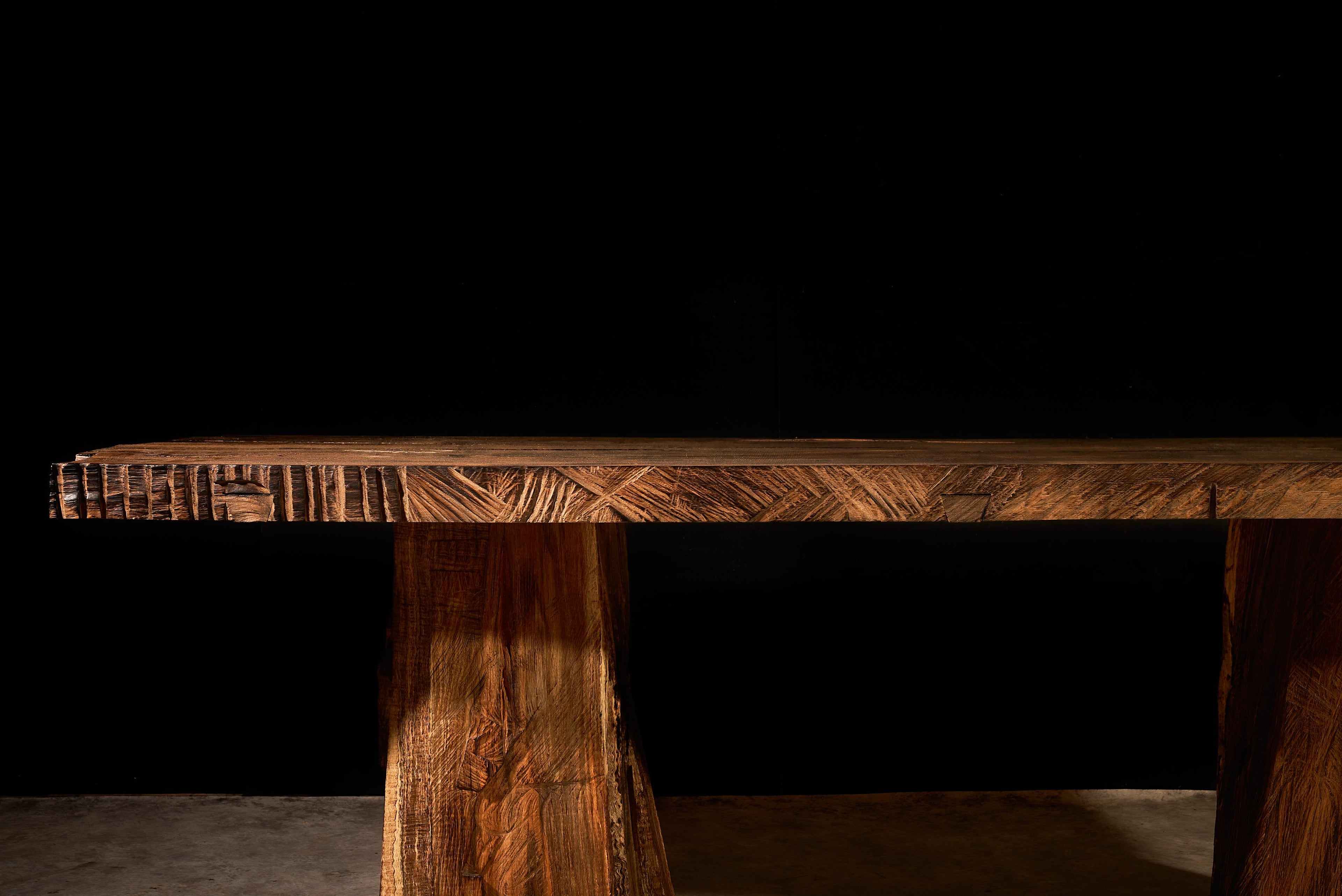 https://a.1stdibscdn.com/sculptural-authentic-solid-oak-dining-table-in-brutalist-style-by-sergio-vulpe-for-sale-picture-4/f_99712/f_452103121748407685937/DSC04306boyarshinov_a_master.jpg