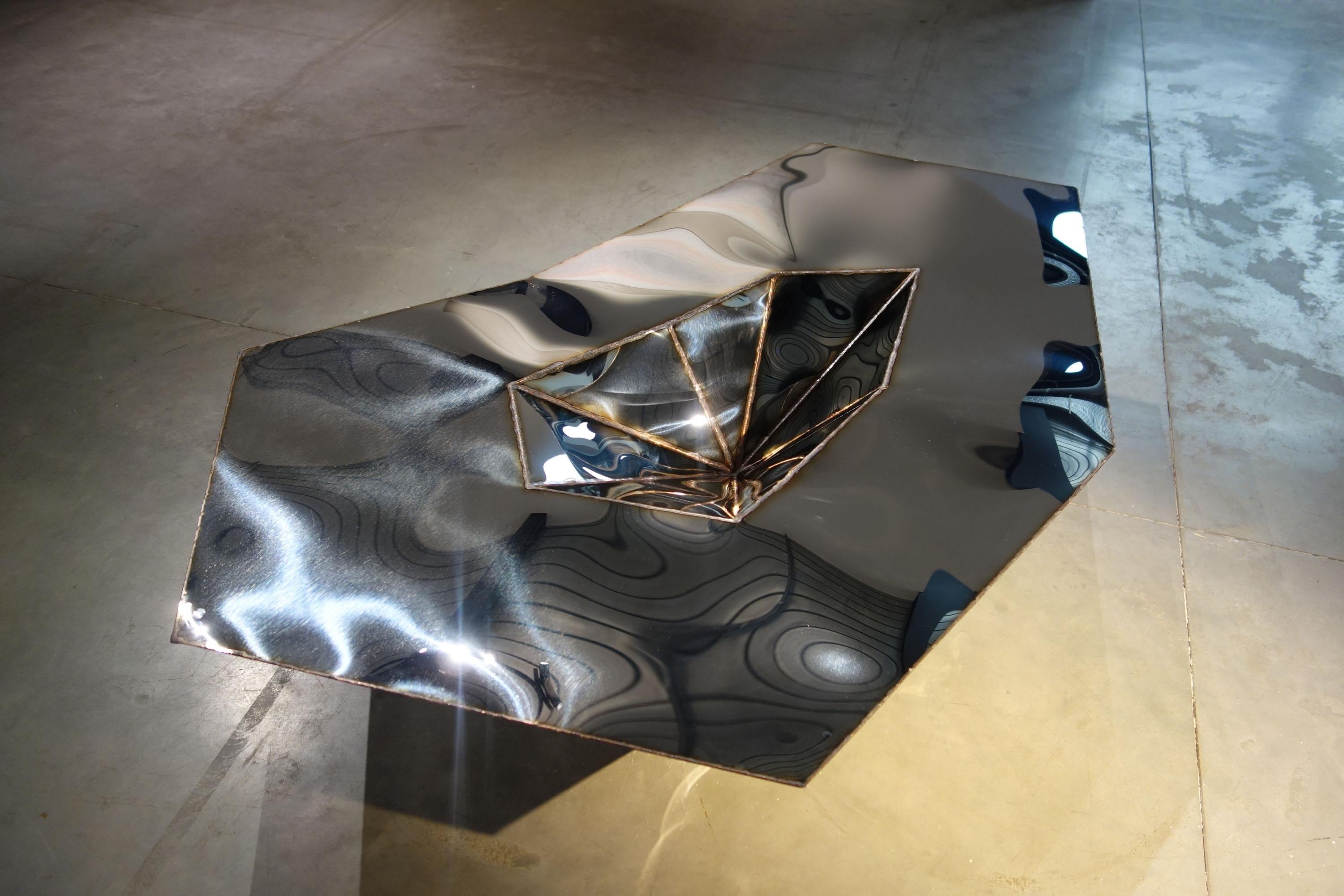 https://a.1stdibscdn.com/lunar-table-in-welded-mirror-polished-stainless-steel-by-julian-mayor-for-sale-picture-2/f_12192/f_459730321753197829274/DSC04746_master.jpg