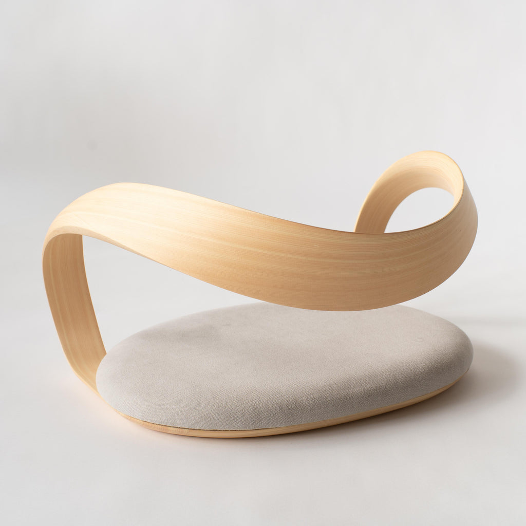 https://a.1stdibscdn.com/legless-floor-chair-japanese-modern-style-bentwood-chair-for-sale-picture-3/f_21633/f_345474921685567005179/DSC04986_master.jpg