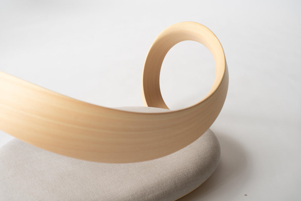 https://a.1stdibscdn.com/legless-floor-chair-japanese-modern-style-bentwood-chair-for-sale-picture-10/f_21633/f_345474921685567012303/DSC04993_master.jpg