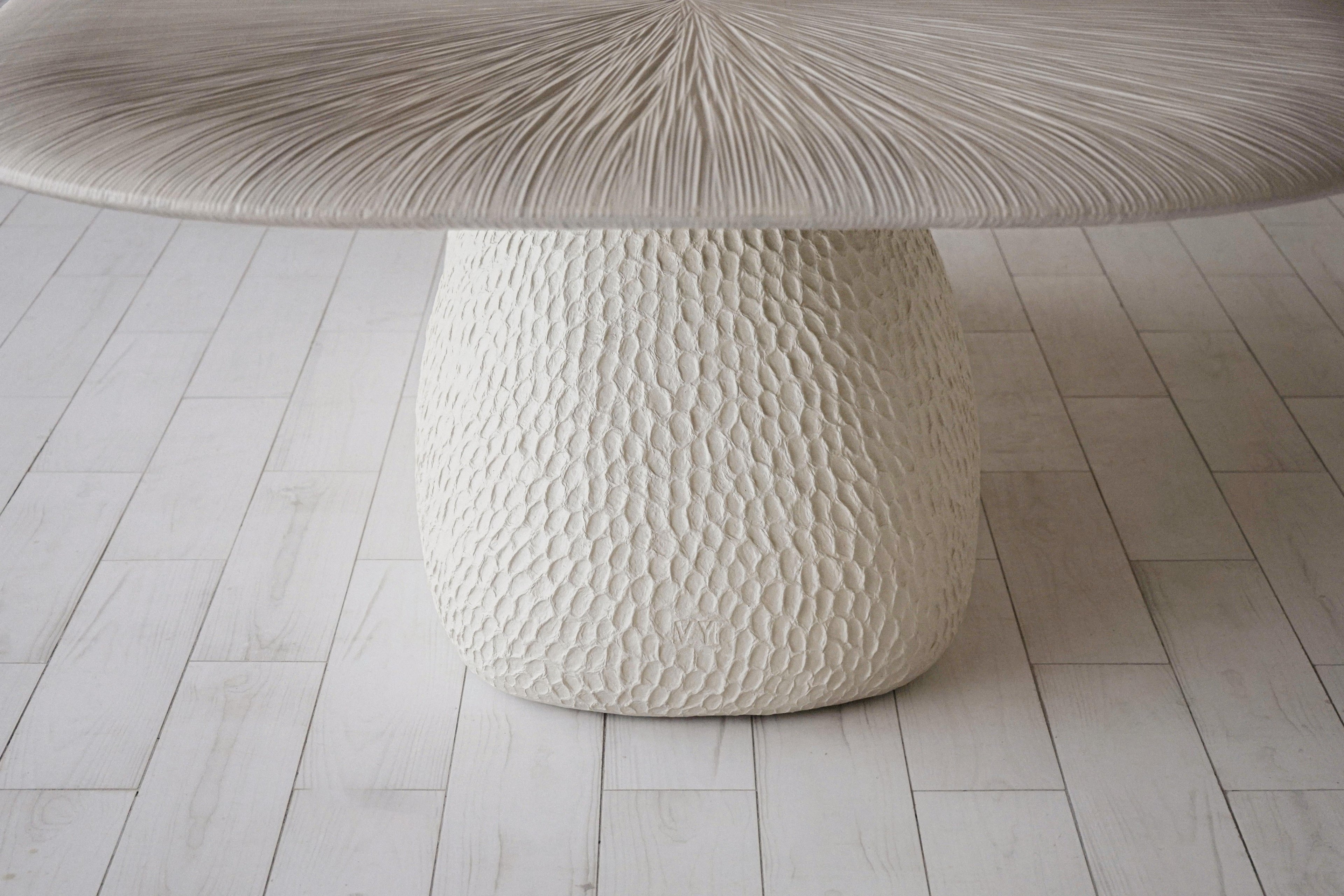 https://a.1stdibscdn.com/grun-table-big-for-sale-picture-2/f_102572/f_432955121738075266616/DSC05186_master.jpeg