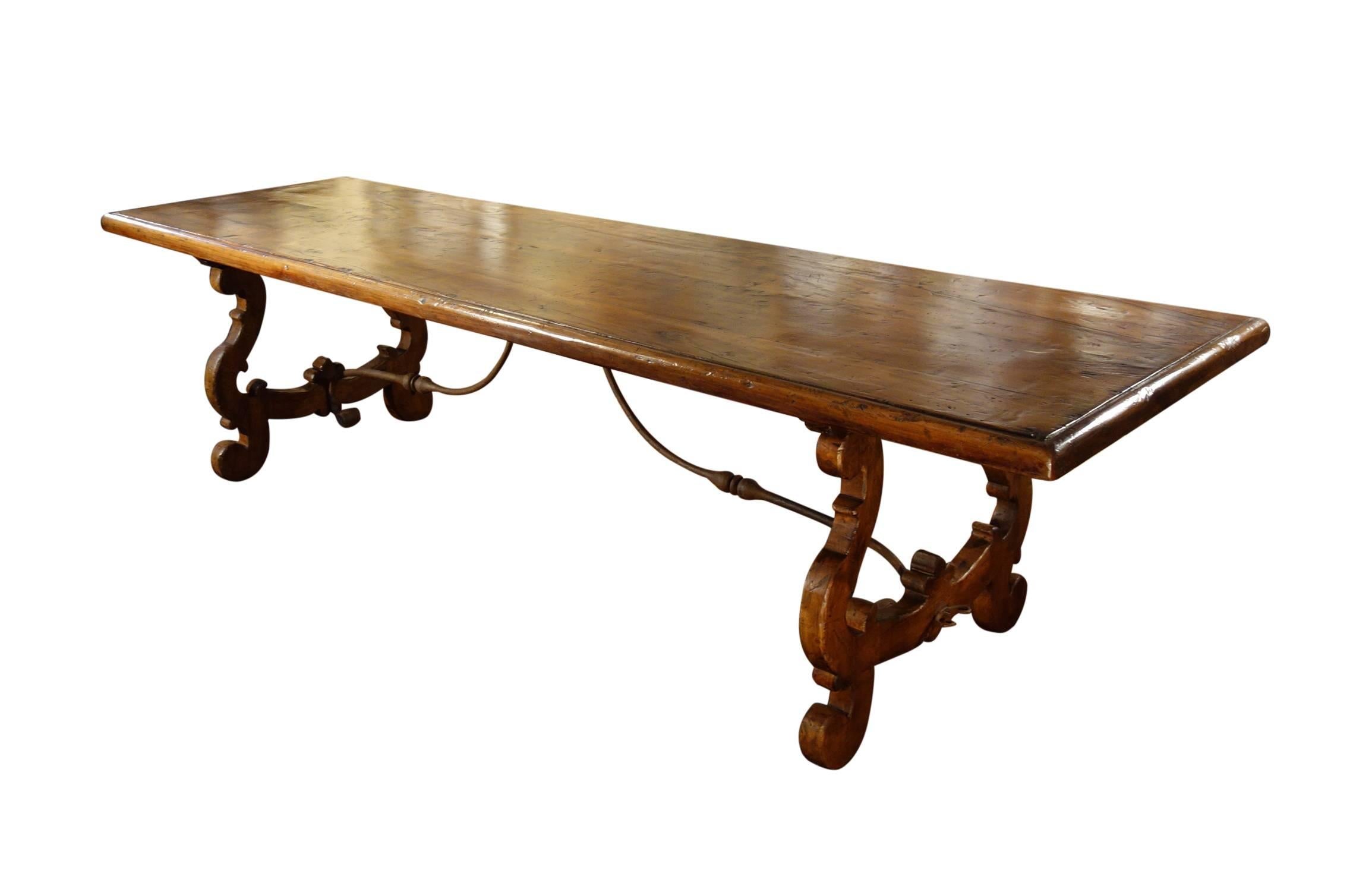 https://a.1stdibscdn.com/17th-century-style-italian-refectory-old-walnut-table-forged-iron-custom-size-for-sale-picture-6/f_12292/f_297623821658957569260/DSC05259_master.JPG