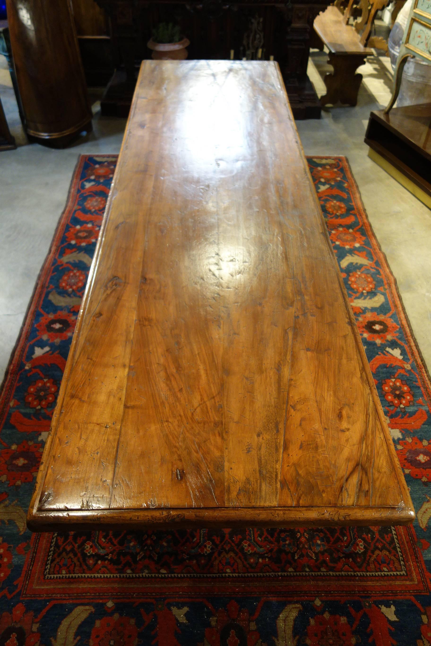 https://a.1stdibscdn.com/17th-century-style-italian-refectory-old-walnut-table-forged-iron-custom-size-for-sale-picture-8/f_12292/f_297623821658957570452/DSC05261_master.JPG