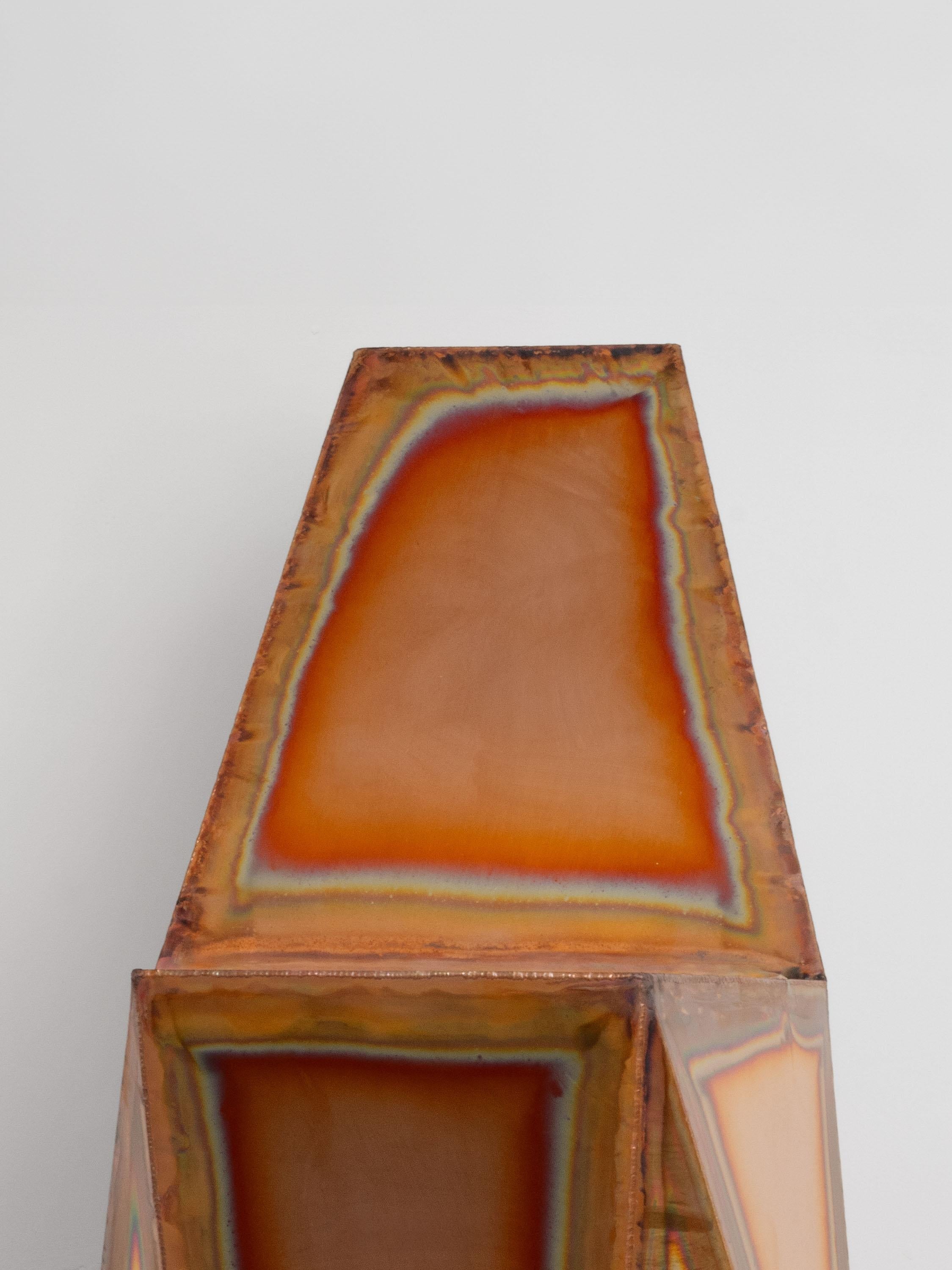 https://a.1stdibscdn.com/hex-chair-in-welded-mirror-polish-copper-by-julian-mayor-for-sale-picture-3/f_12192/f_459048821752690410664/DSC05454_master.jpg