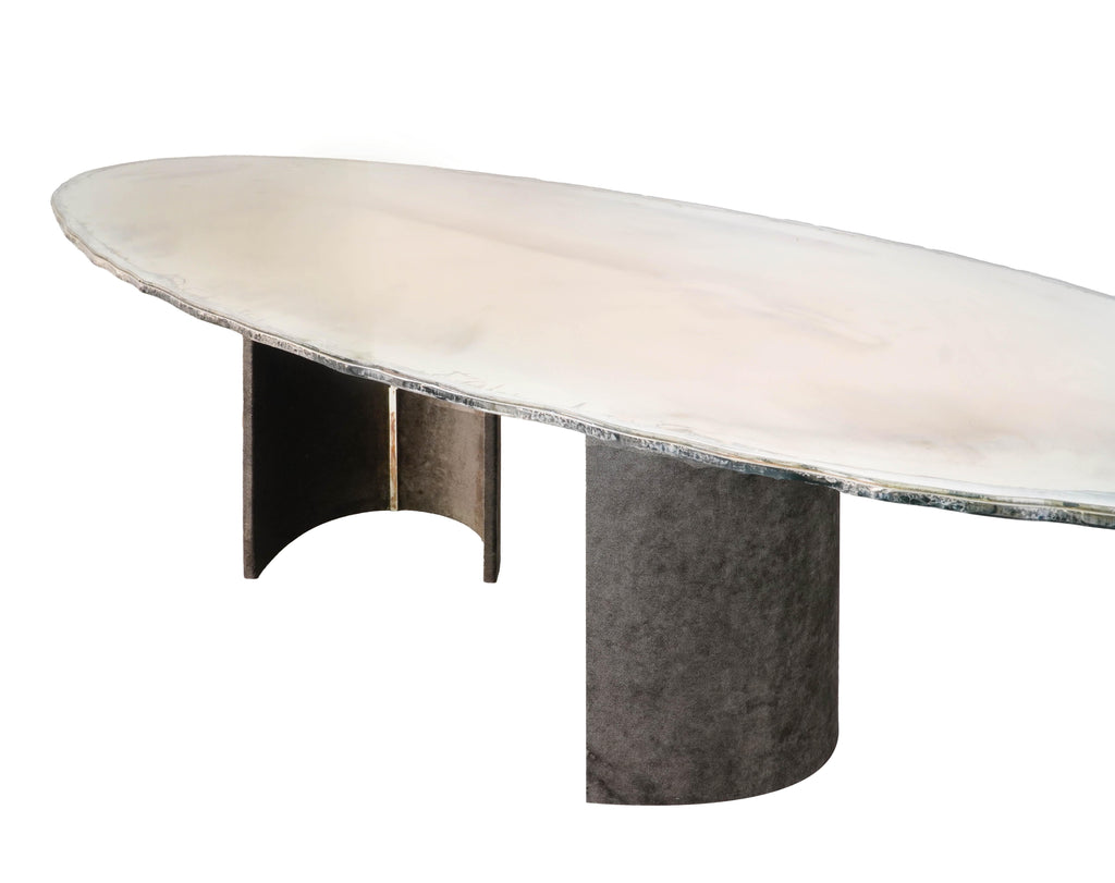 https://a.1stdibscdn.com/gem-contemporary-dining-table-280-silvered-glass-top-pair-of-gem-velvet-legs-for-sale-picture-17/f_16022/f_270773821665132329139/DSC05684_copia_master.jpg