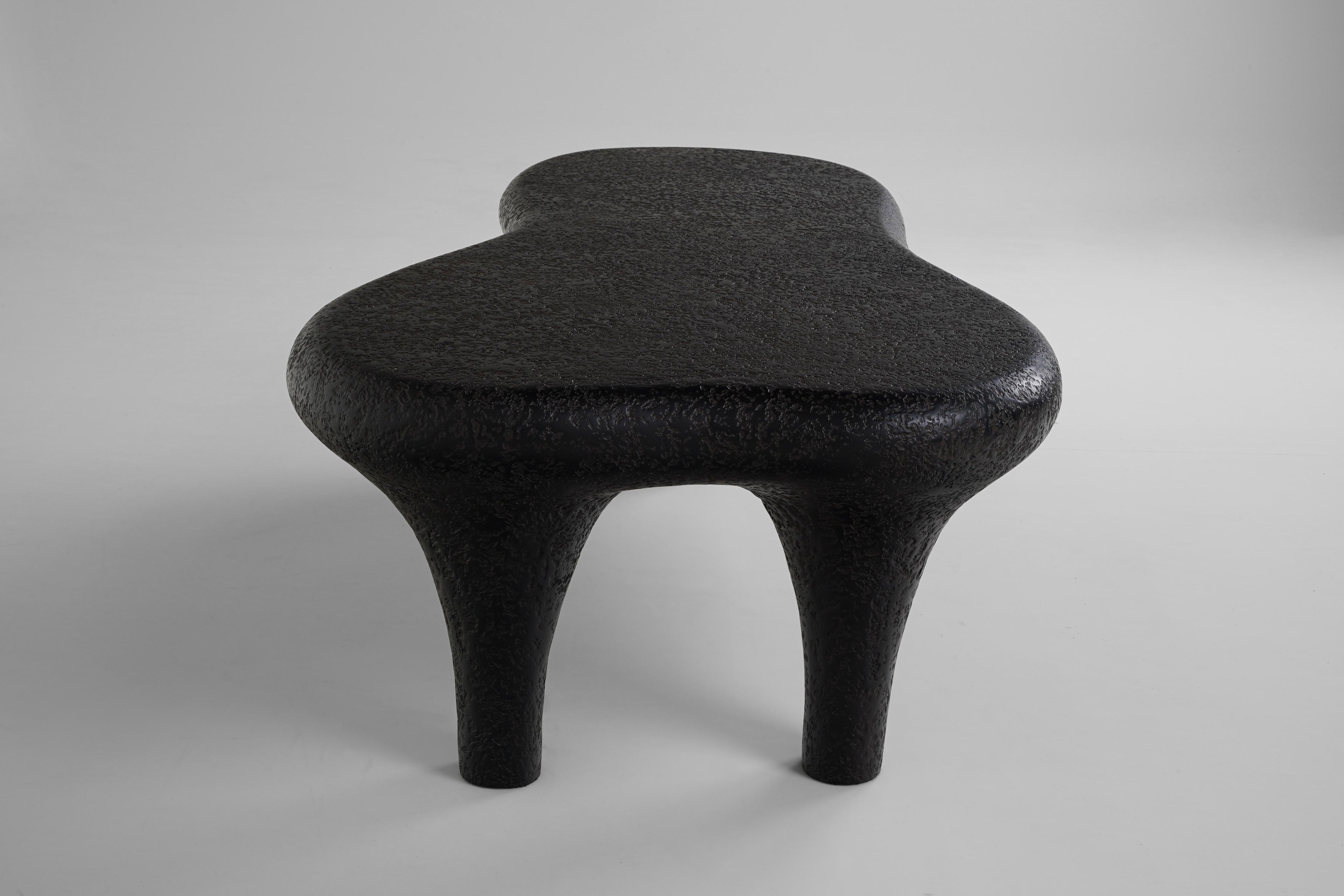 https://a.1stdibscdn.com/amorphous-hand-sculpted-coffee-table-in-volcanic-ivory-finish-for-sale-picture-5/f_27693/f_455283121750361083802/DSC06262_master.JPG