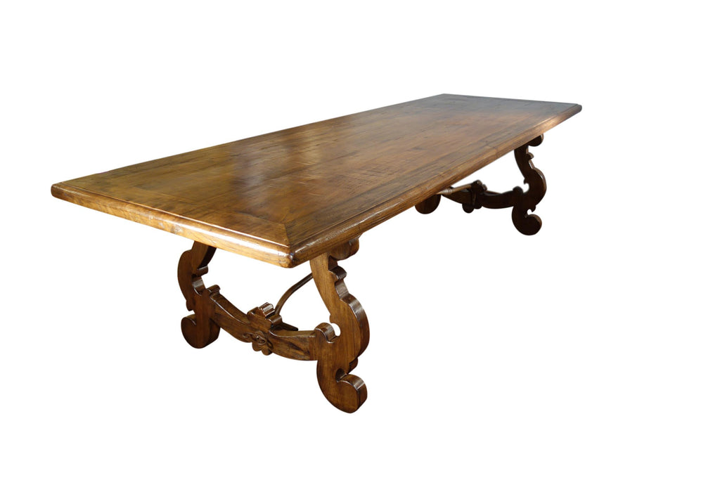 https://a.1stdibscdn.com/17th-century-style-italian-lira-old-walnut-refectory-table-framed-edge-custom-for-sale-picture-3/f_12292/f_297625121658958165582/DSC07034_master.JPG
