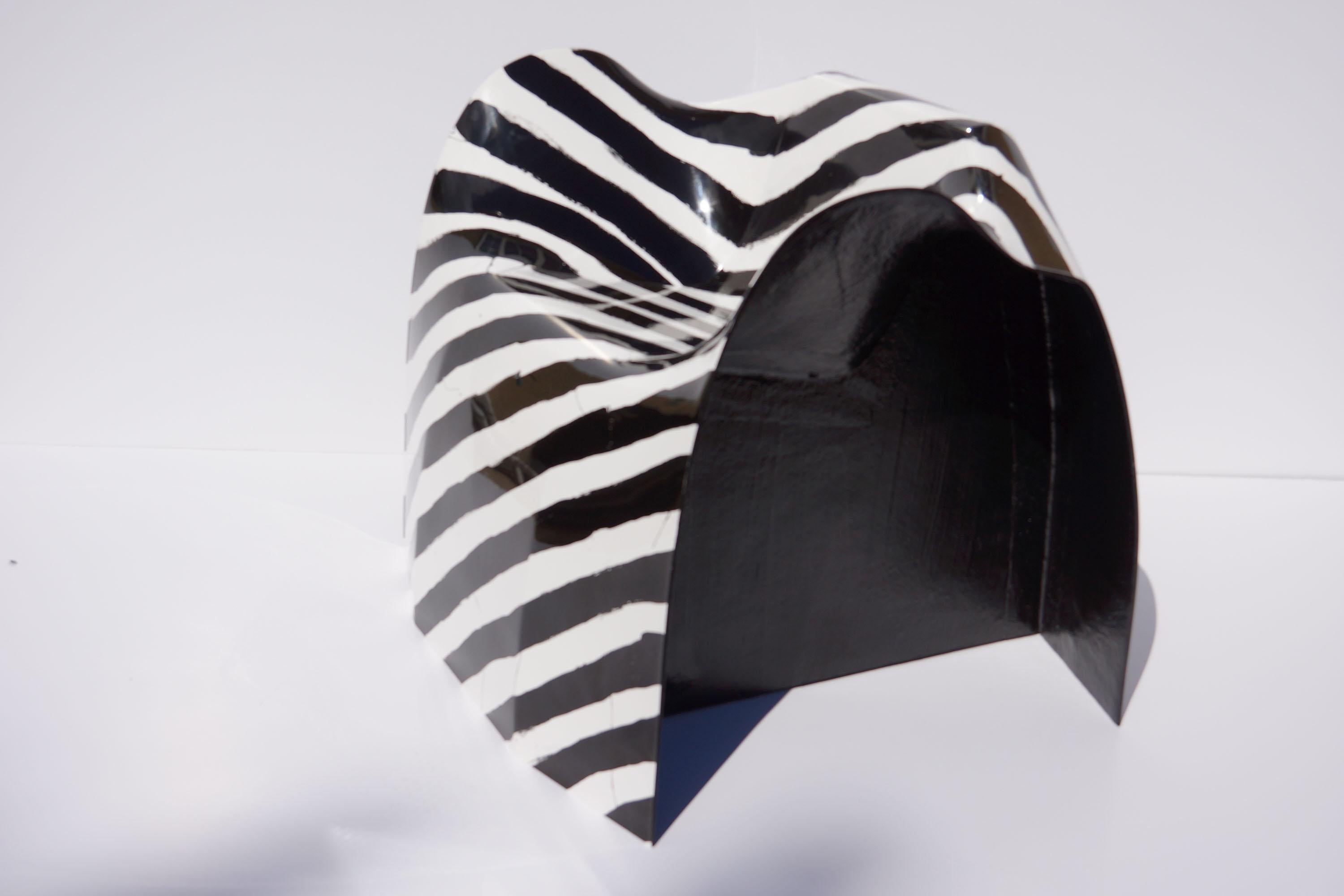 https://a.1stdibscdn.com/organic-loop-stripes-chair-in-hand-painted-fiberglass-composite-by-julian-mayor-for-sale-picture-5/f_12192/f_459148421752773858954/DSC07790_master.jpg