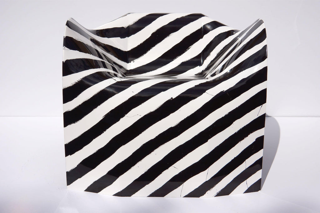 https://a.1stdibscdn.com/organic-loop-stripes-chair-in-hand-painted-fiberglass-composite-by-julian-mayor-for-sale-picture-12/f_12192/f_459148421752773861434/DSC07814_master.jpg