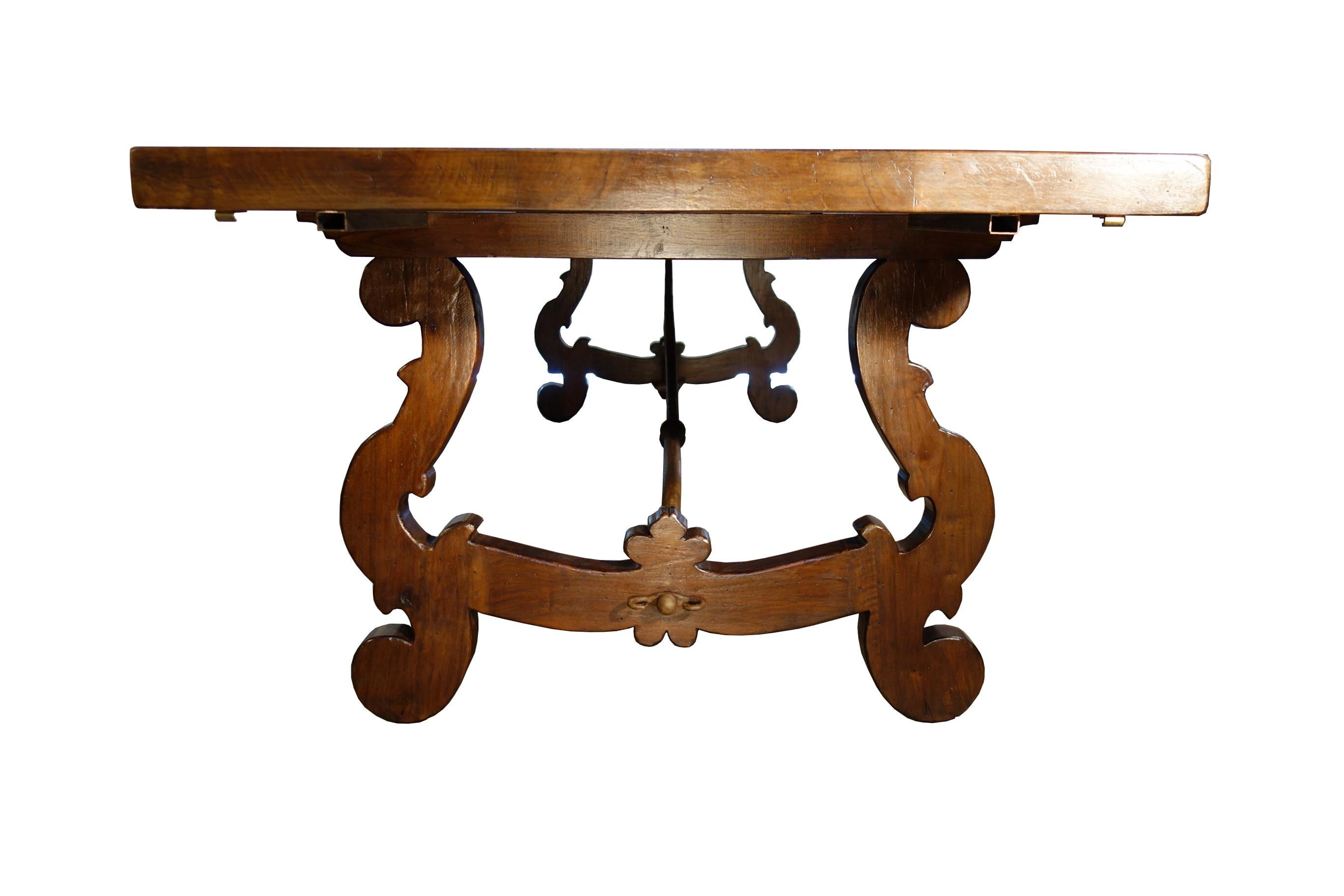https://a.1stdibscdn.com/17th-century-refectory-style-dining-table-with-end-extensions-custom-sizes-for-sale-picture-4/f_12292/f_295460921657665903790/DSC08288w_master.JPG