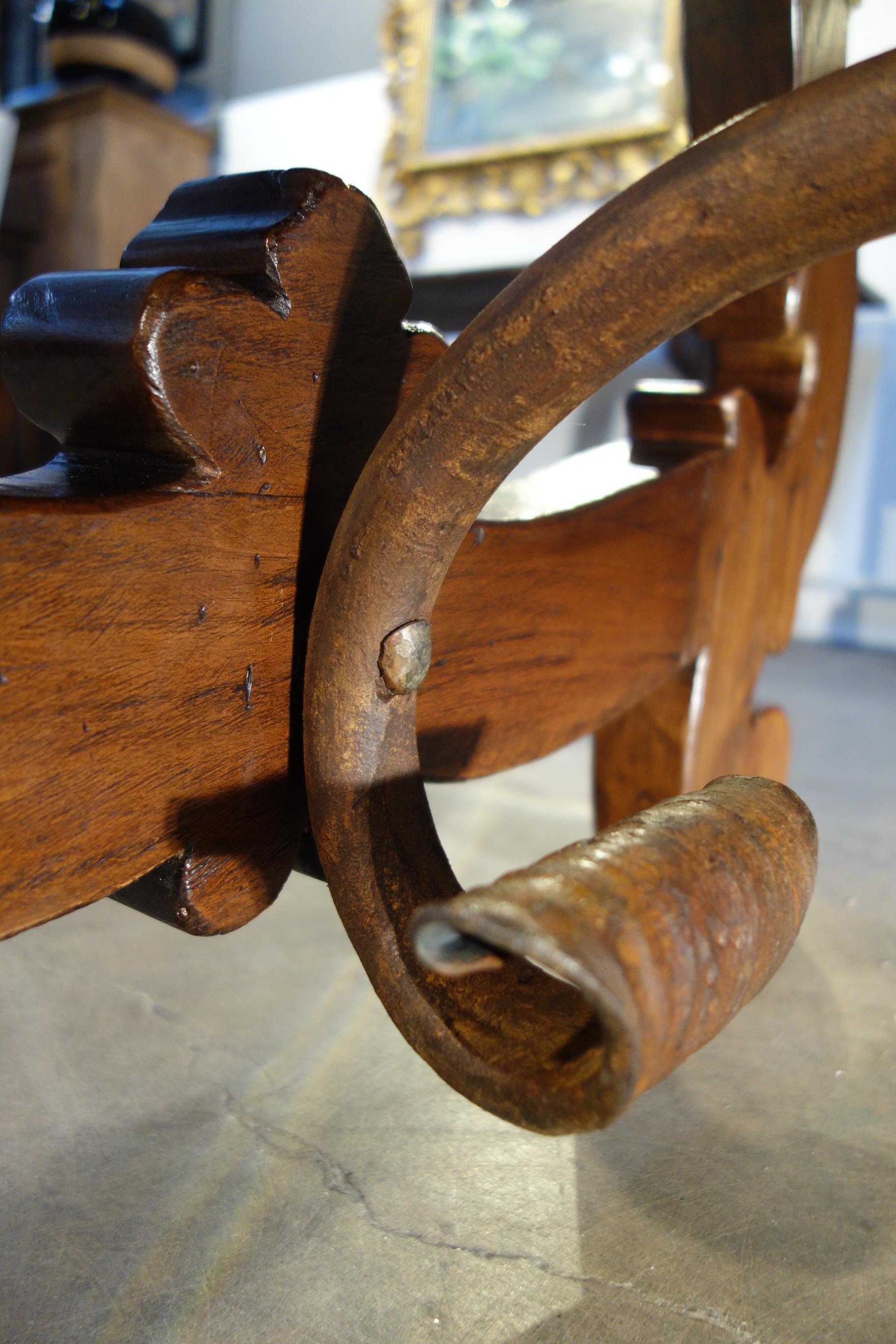 https://a.1stdibscdn.com/17th-century-refectory-style-dining-table-with-end-extensions-custom-sizes-for-sale-picture-13/f_12292/f_295460921657665909297/DSC08298_master.JPG