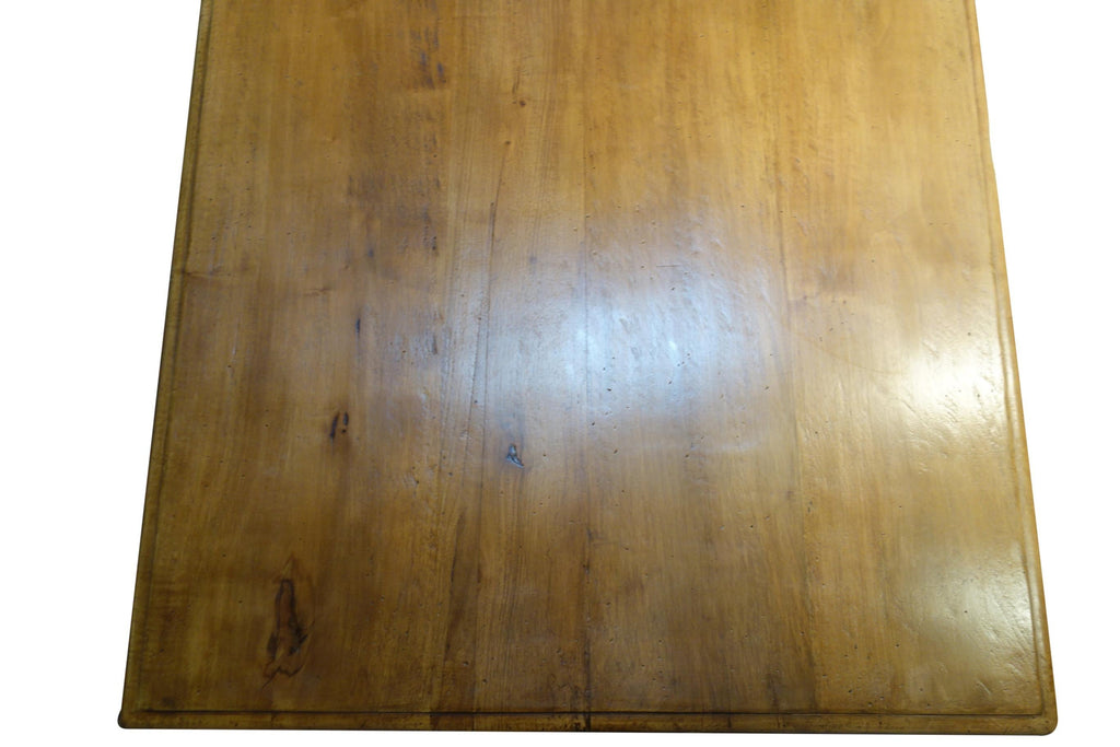 https://a.1stdibscdn.com/17th-c-style-italian-natural-old-walnut-refectory-dining-table-with-custom-sizes-for-sale-picture-11/f_12292/f_297354421658783098299/DSC08386_master.JPG