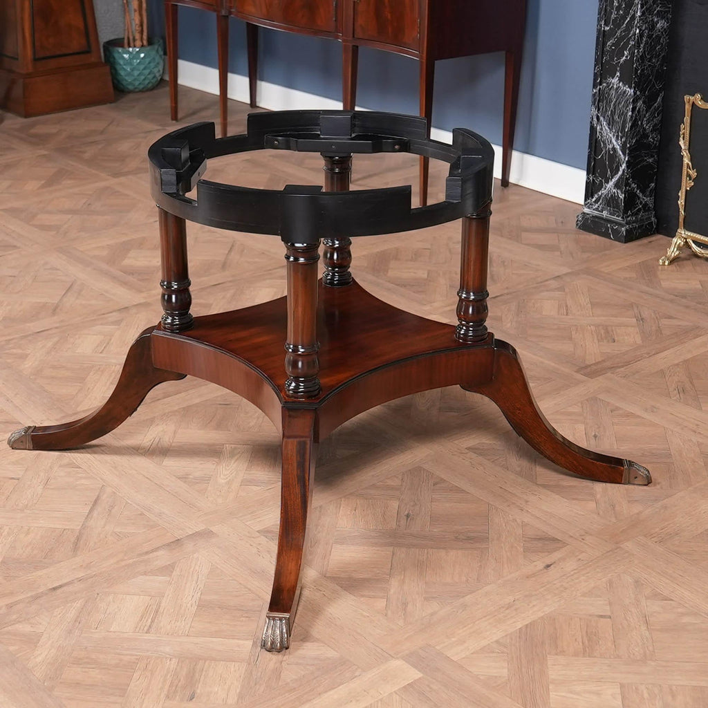 https://a.1stdibscdn.com/sixty-inch-round-mahogany-dining-table-for-sale-picture-4/f_85472/f_350321521739892464483/DSC08719_master.jpg